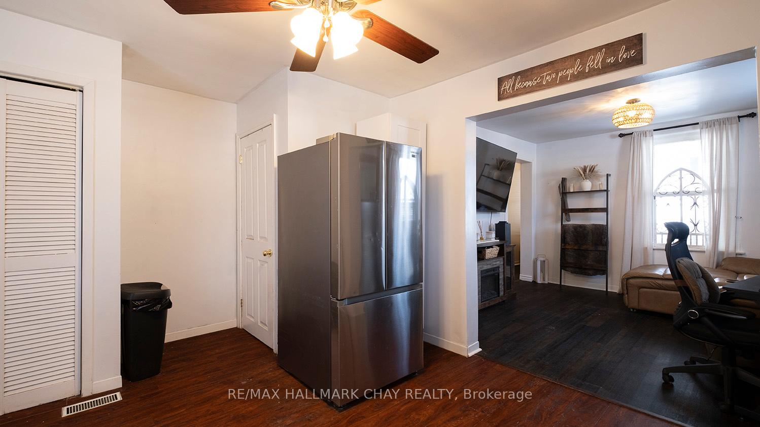 Photo 6 of 335 Russell Street, Midland — HOMEH