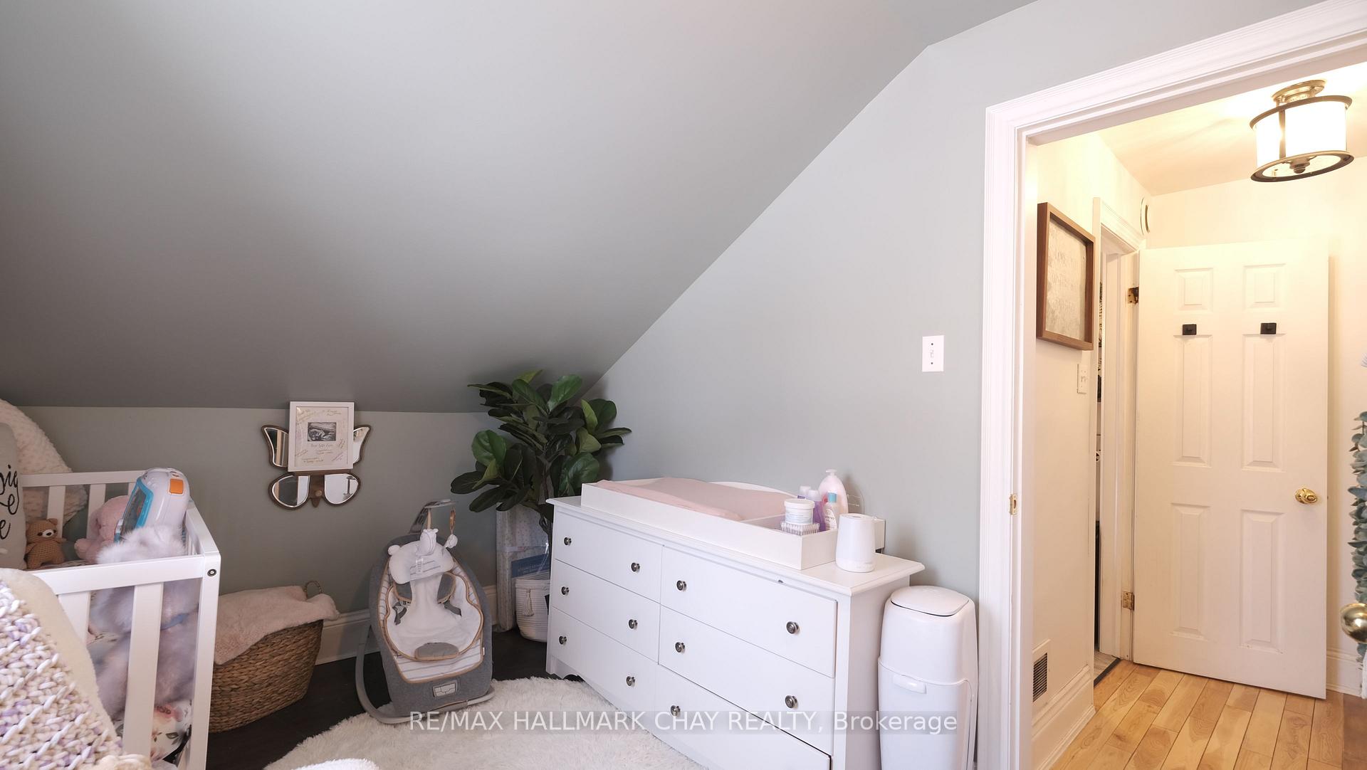Photo 22 of 335 Russell Street, Midland — HOMEH