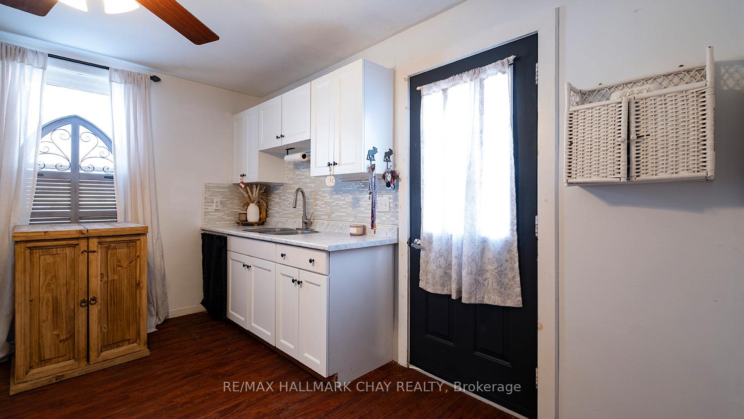 Photo 26 of 335 Russell Street, Midland — HOMEH