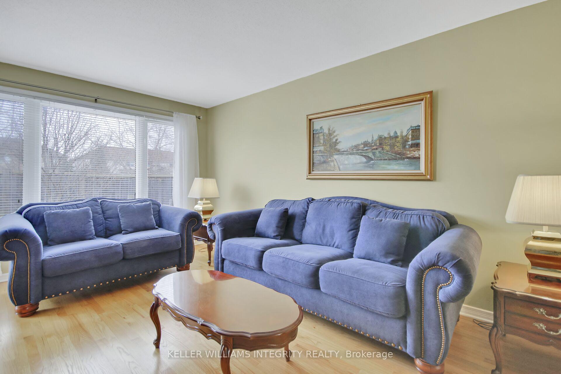 Photo 7 of 336 Brigitta Street, Ottawa, Kanata - Emerald Meadows/Trailwest — HOMEH