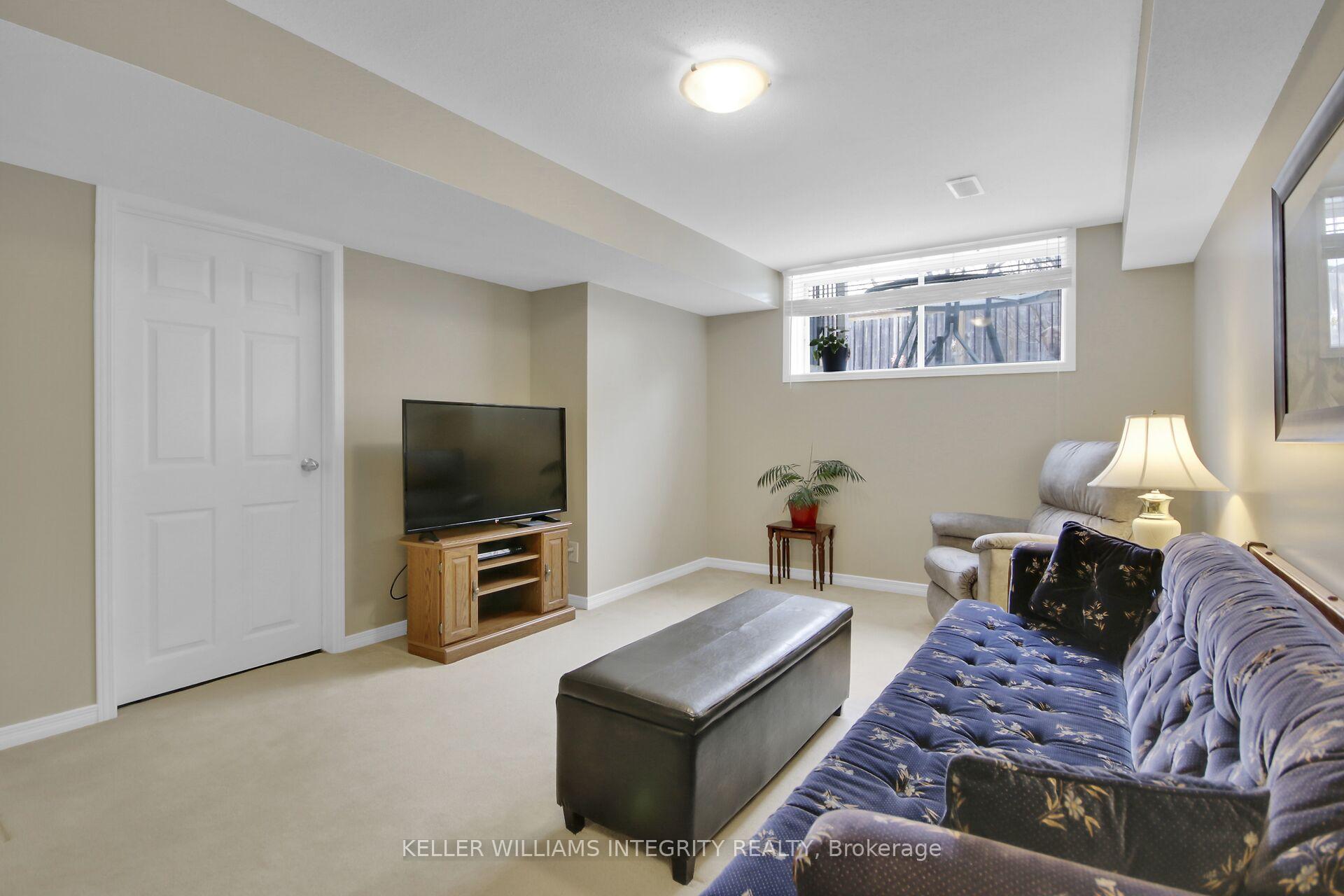 Photo 21 of 336 Brigitta Street, Ottawa, Kanata - Emerald Meadows/Trailwest — HOMEH