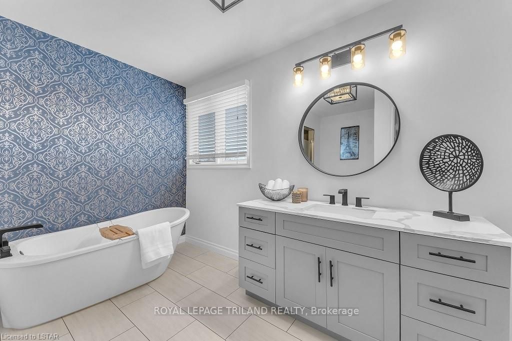 Photo 24 of 57 Westbrook Crescent, Middlesex Centre, Kilworth — HOMEH