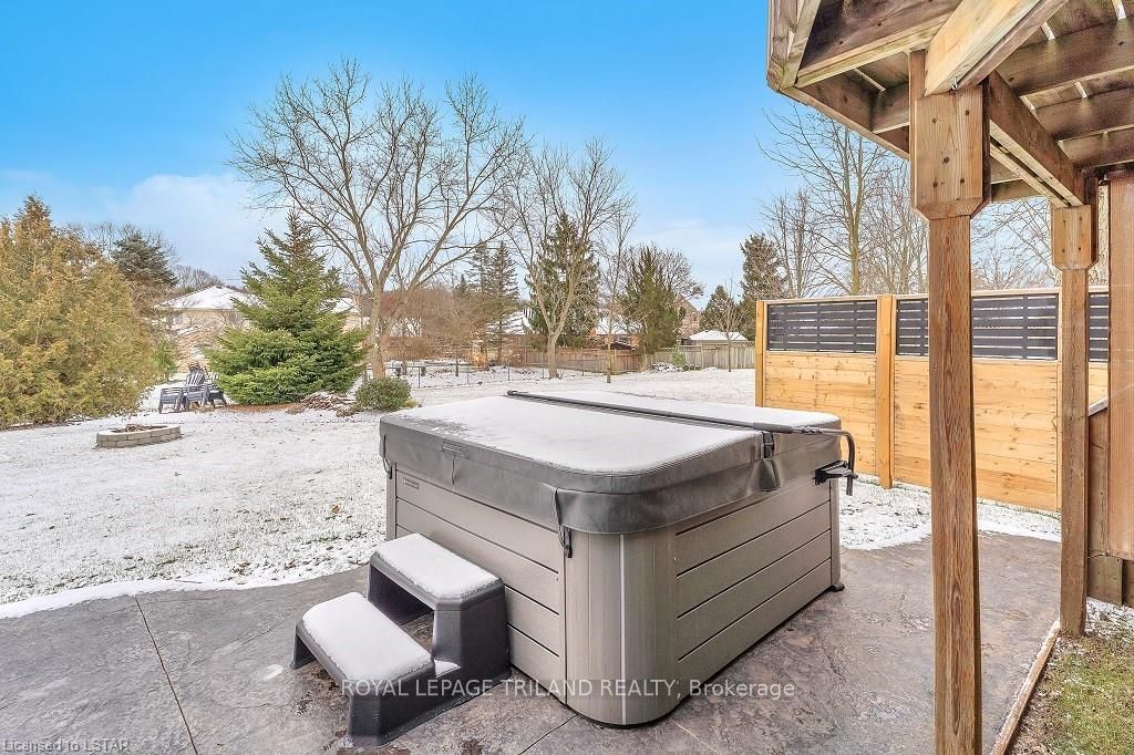 Photo 35 of 57 Westbrook Crescent, Middlesex Centre, Kilworth — HOMEH
