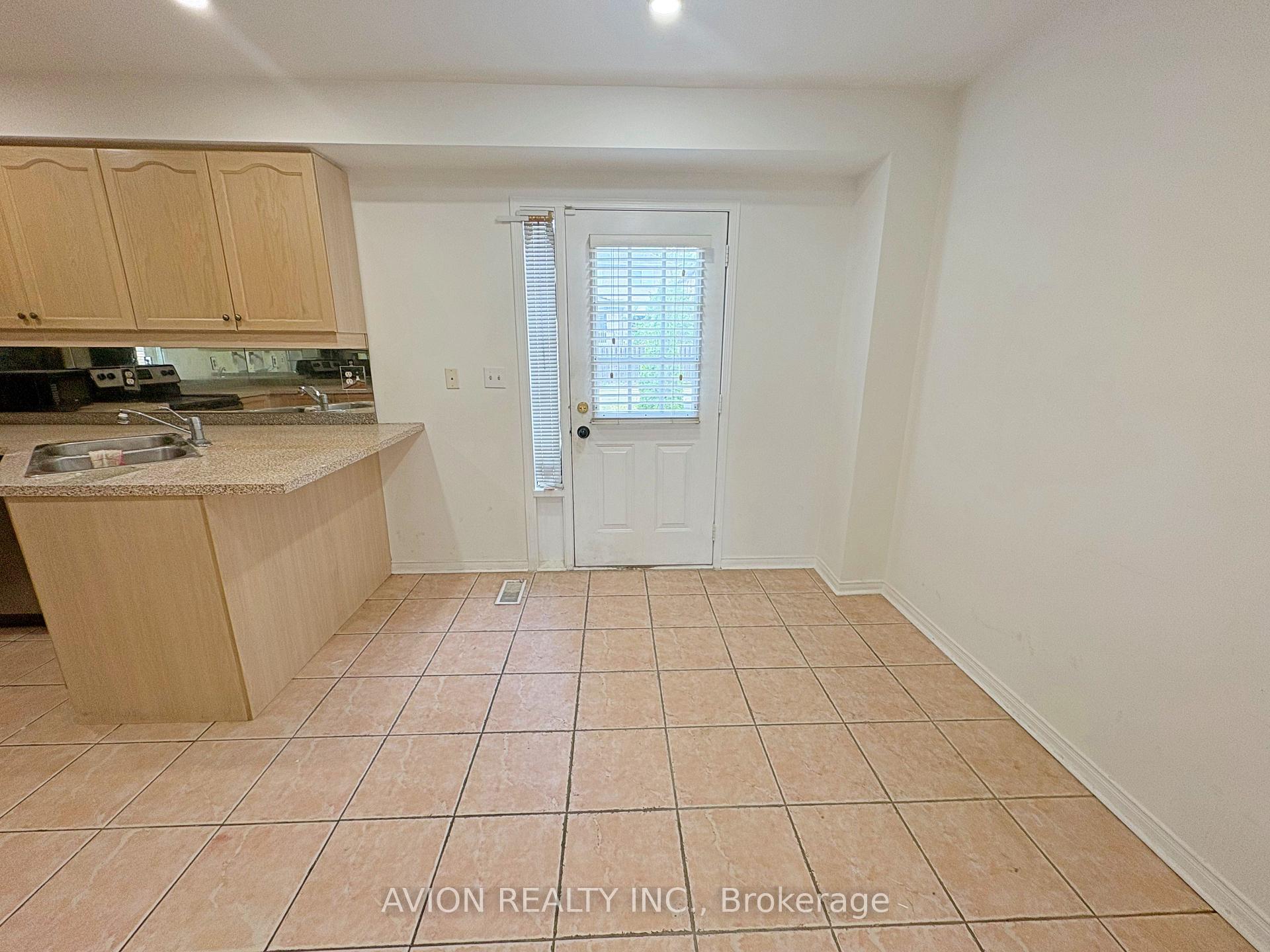 Photo 6 of 366 Bur Oak Avenue, Markham, Berczy — HOMEH
