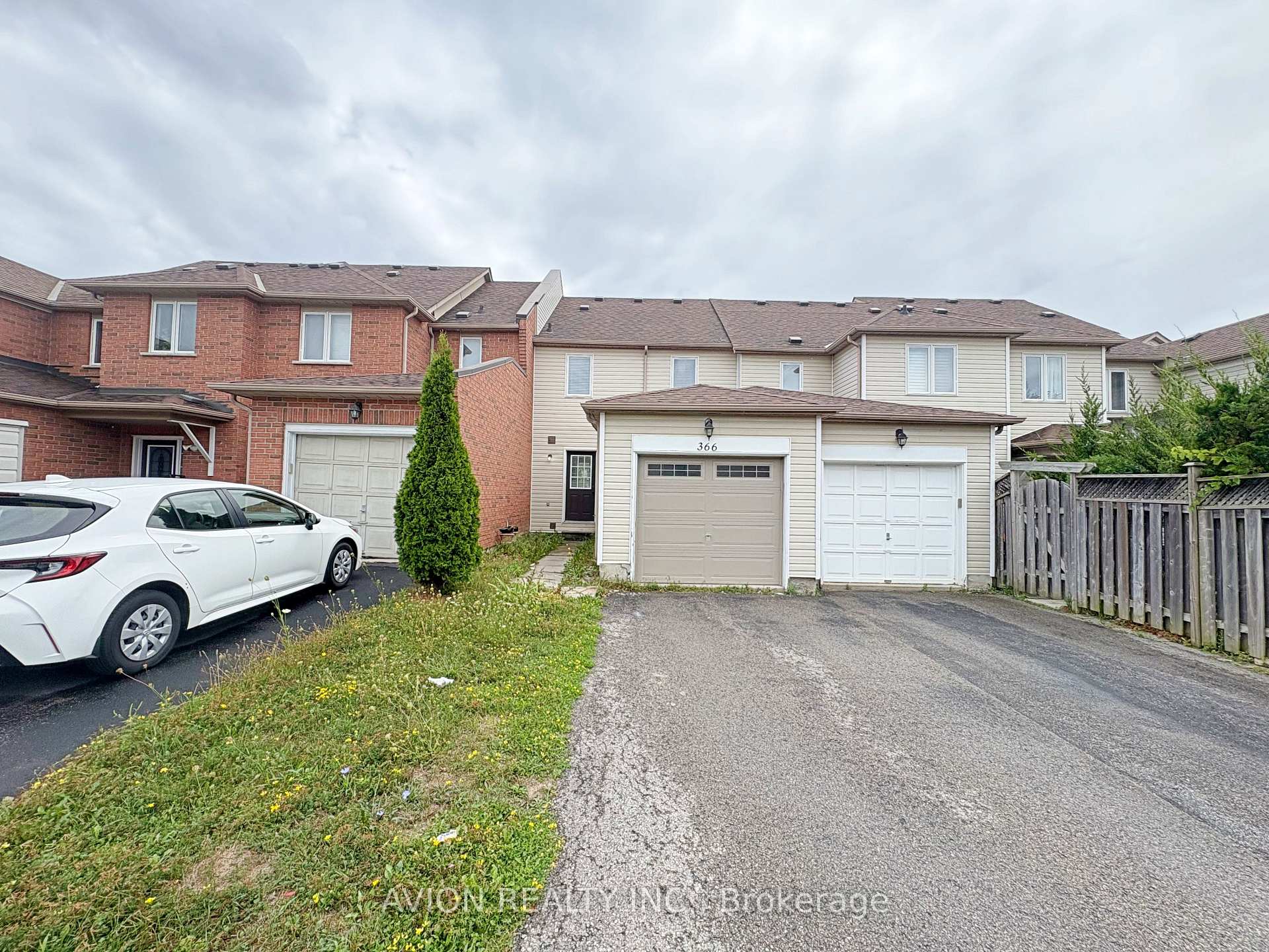 Photo 15 of 366 Bur Oak Avenue, Markham, Berczy — HOMEH
