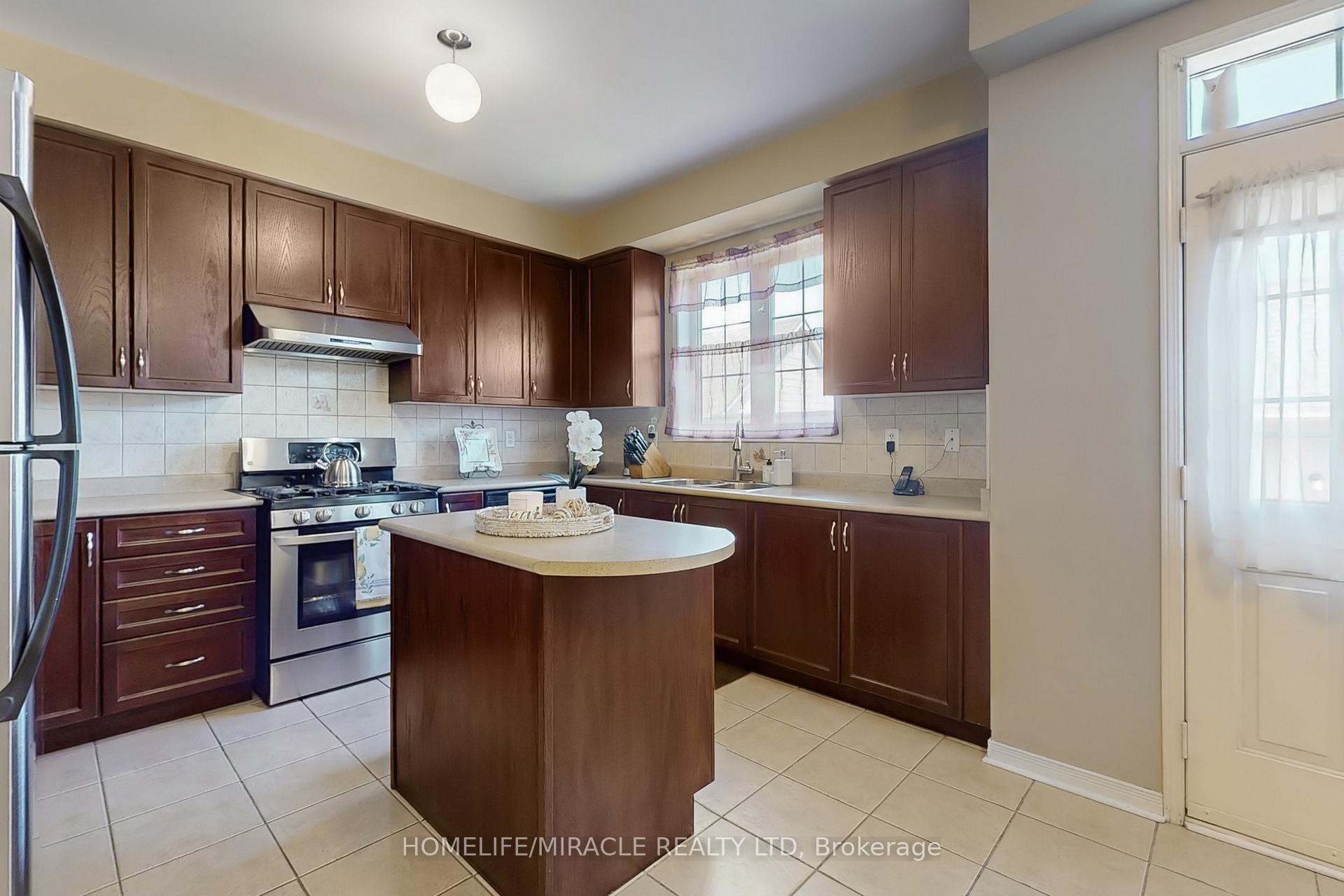 Photo 15 of 39 Evaridge Drive, Markham, Cornell — HOMEH