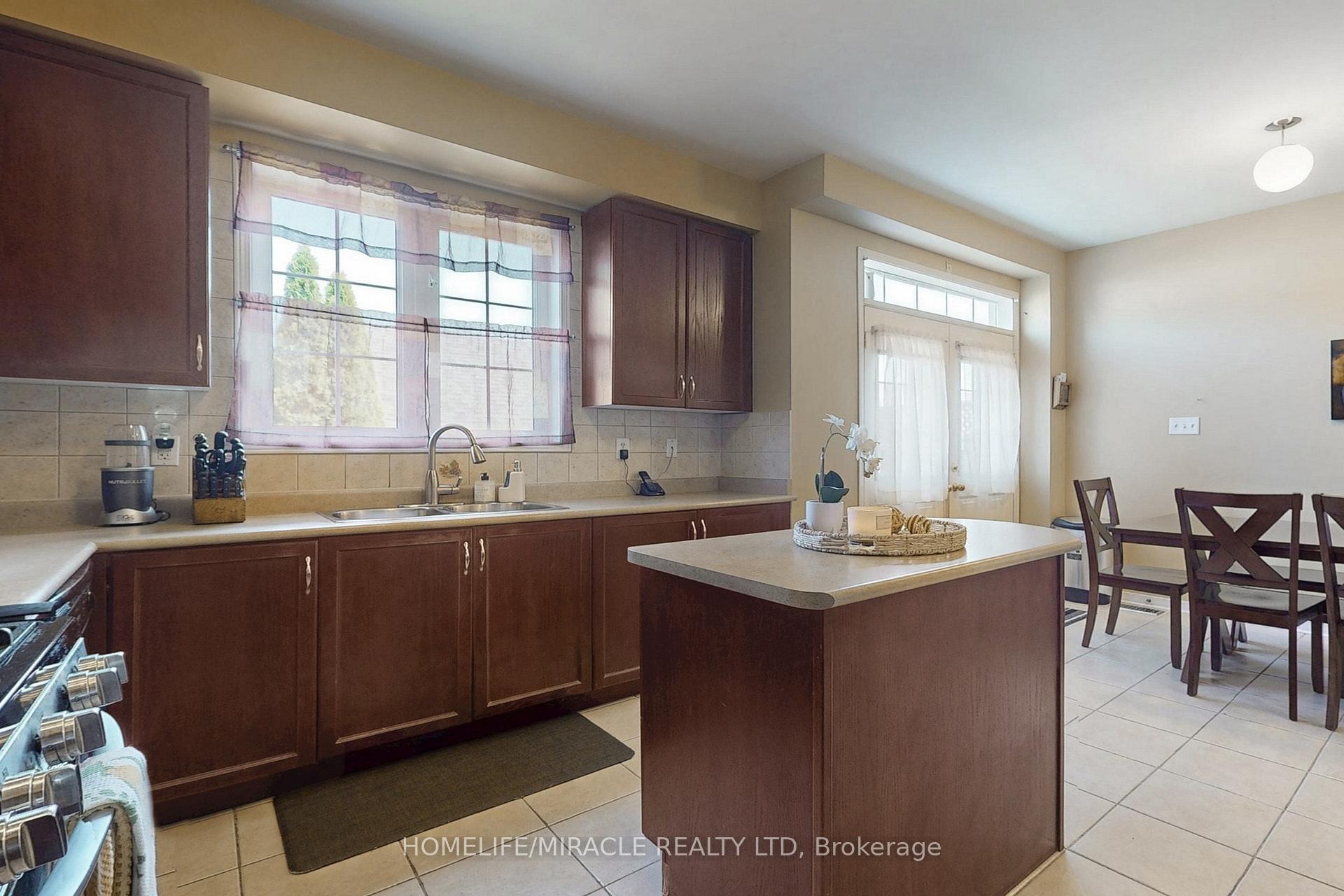 Photo 18 of 39 Evaridge Drive, Markham, Cornell — HOMEH