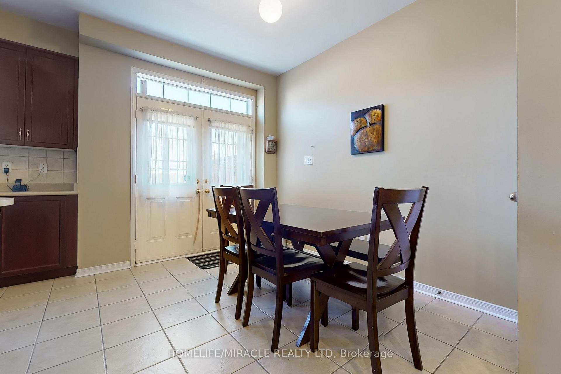 Photo 20 of 39 Evaridge Drive, Markham, Cornell — HOMEH