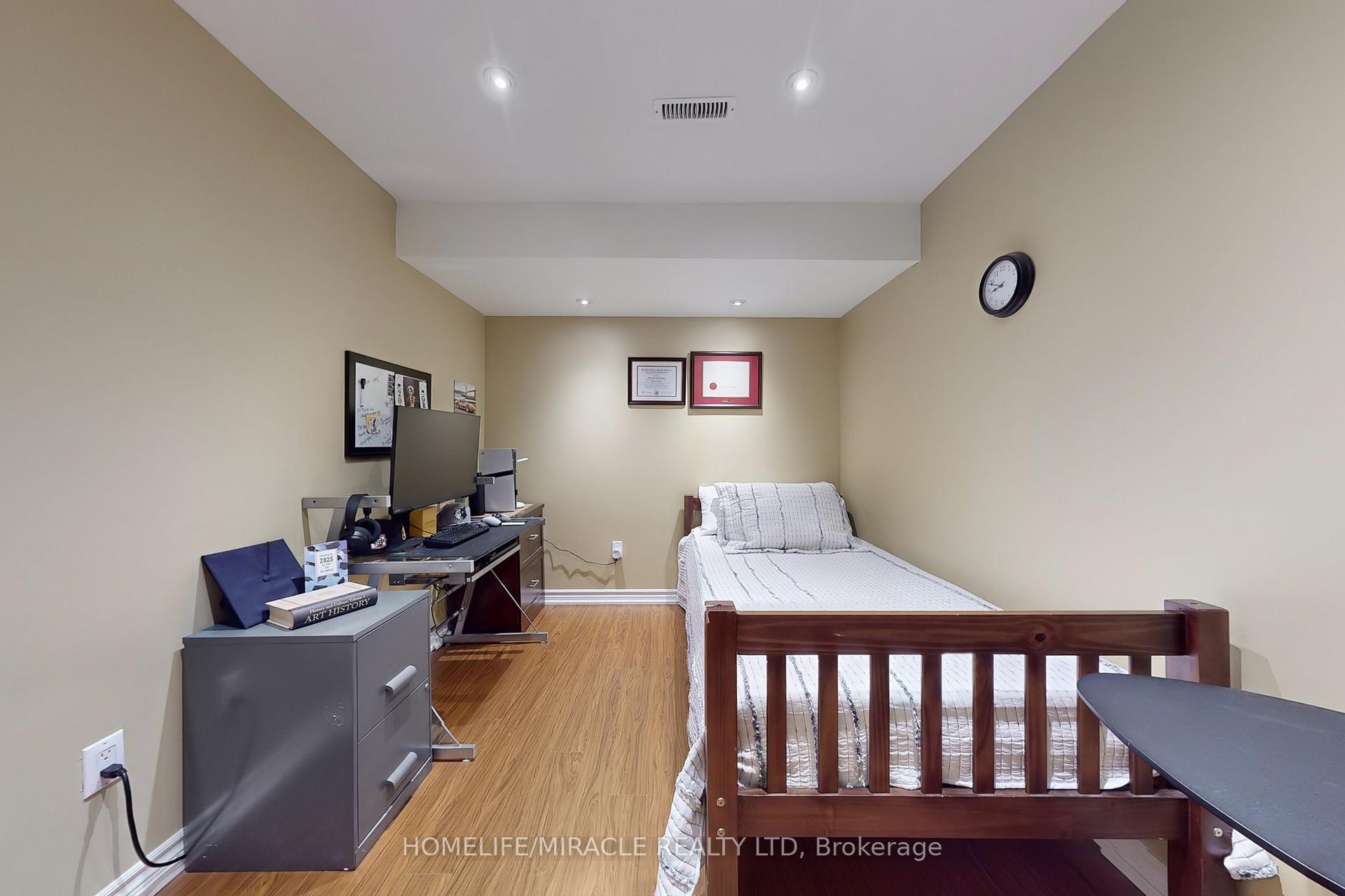Photo 40 of 39 Evaridge Drive, Markham, Cornell — HOMEH