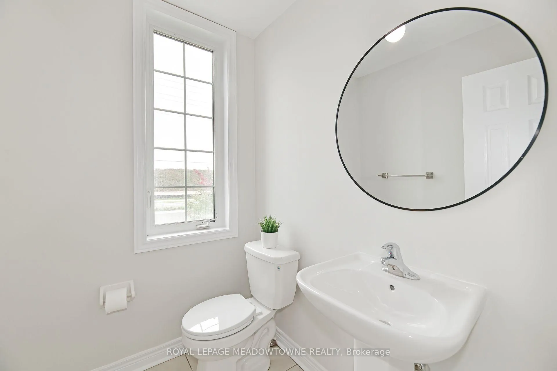 Photo 16 of 1124 Durno Court, Milton, Harrison — HOMEH