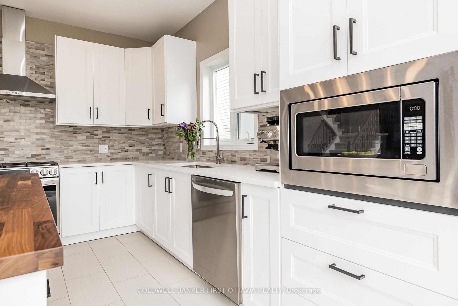 Photo 19 of 25 Nairn Street, Ottawa, Kanata - Glencairn/Hazeldean — HOMEH