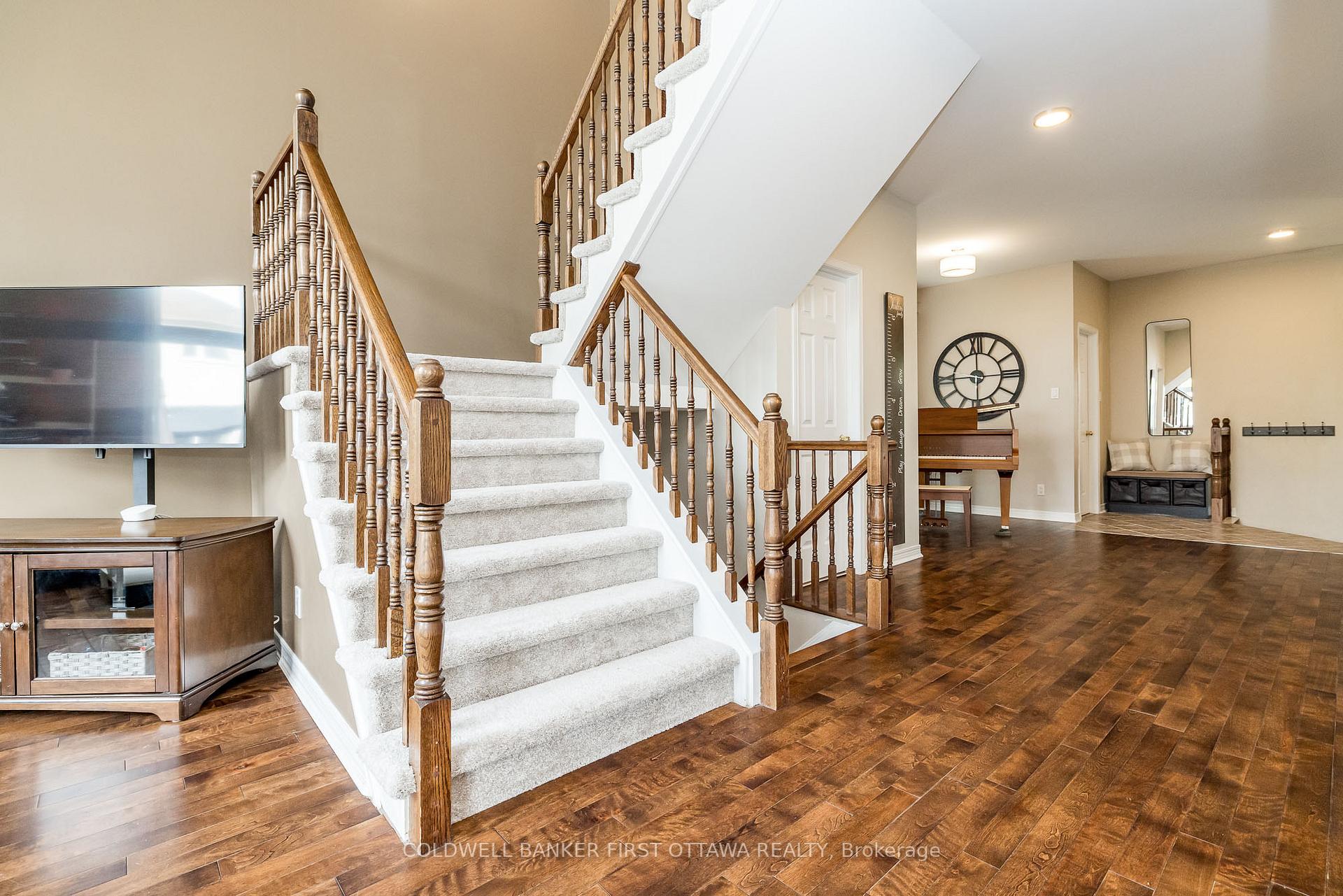 Photo 24 of 25 Nairn Street, Ottawa, Kanata - Glencairn/Hazeldean — HOMEH