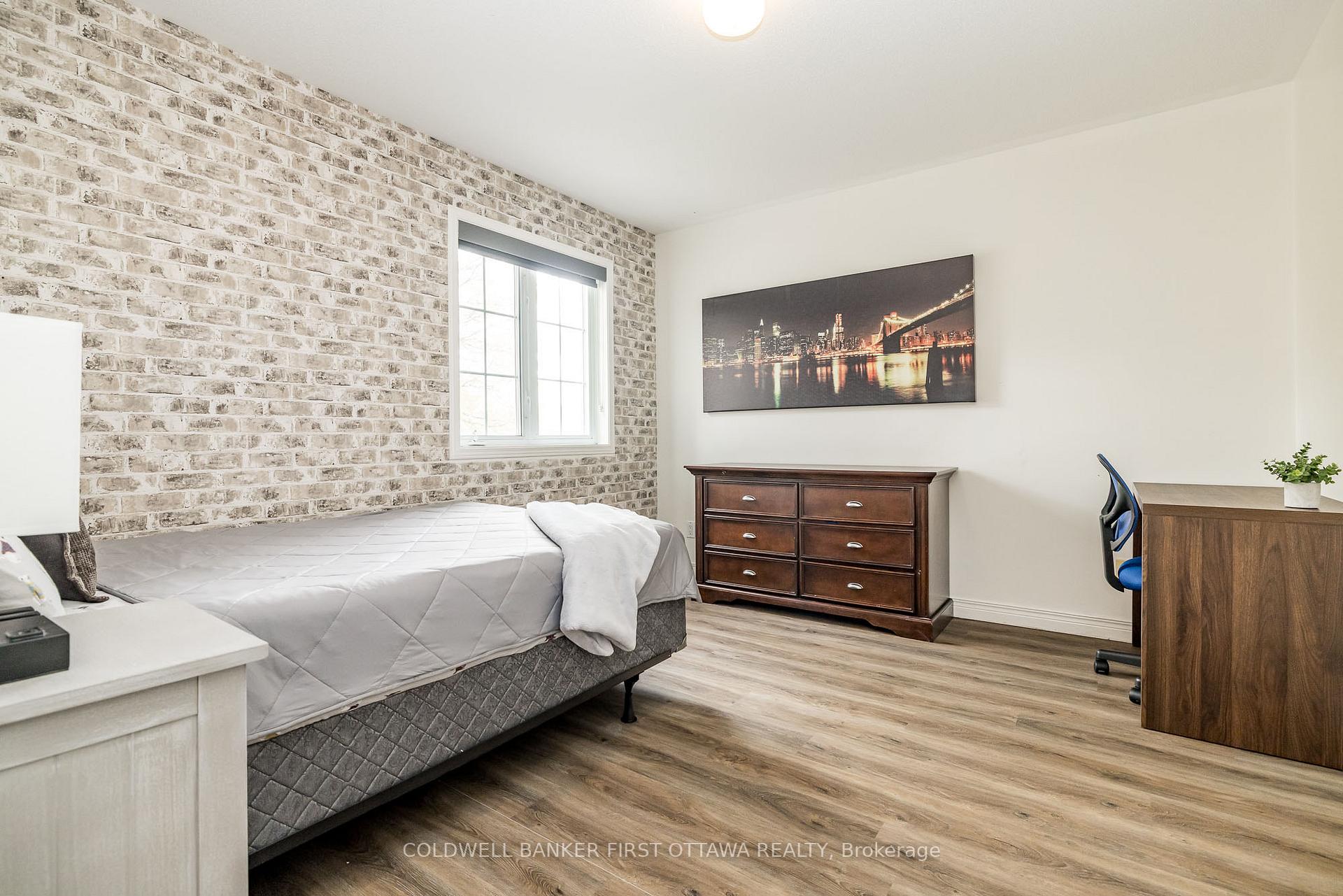 Photo 32 of 25 Nairn Street, Ottawa, Kanata - Glencairn/Hazeldean — HOMEH