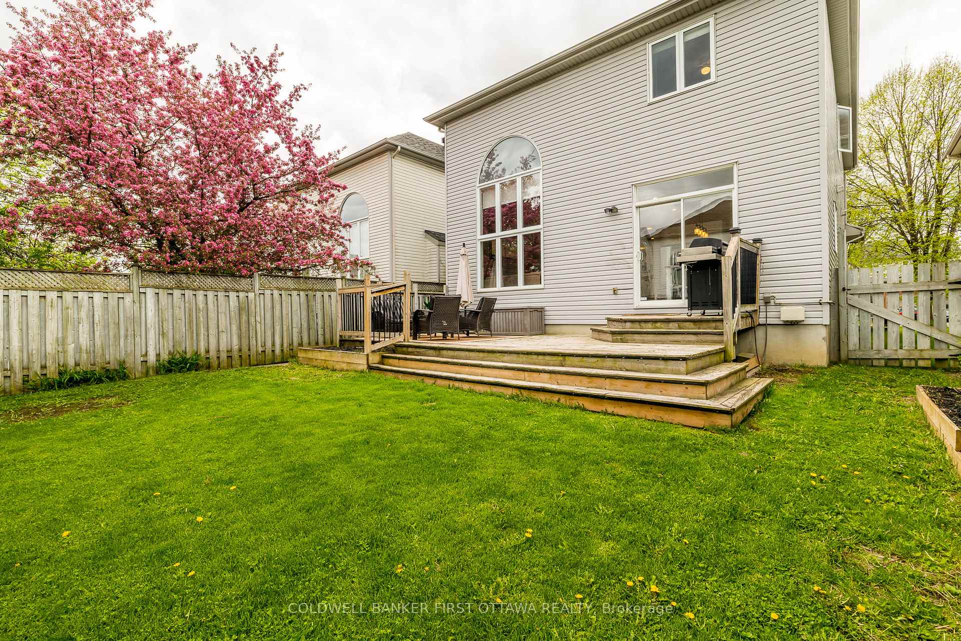 Photo 46 of 25 Nairn Street, Ottawa, Kanata - Glencairn/Hazeldean — HOMEH