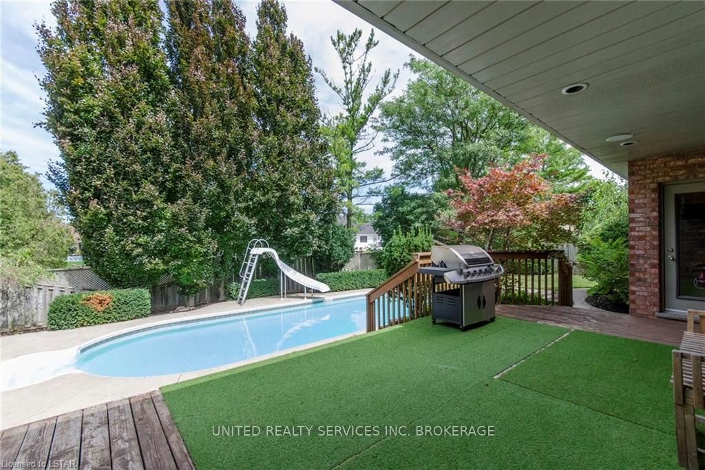 Photo 6 of 14362 Medway Road, Middlesex Centre, Arva — HOMEH