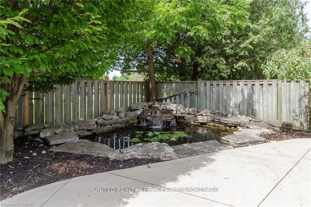 Photo 8 of 14362 Medway Road, Middlesex Centre, Arva — HOMEH