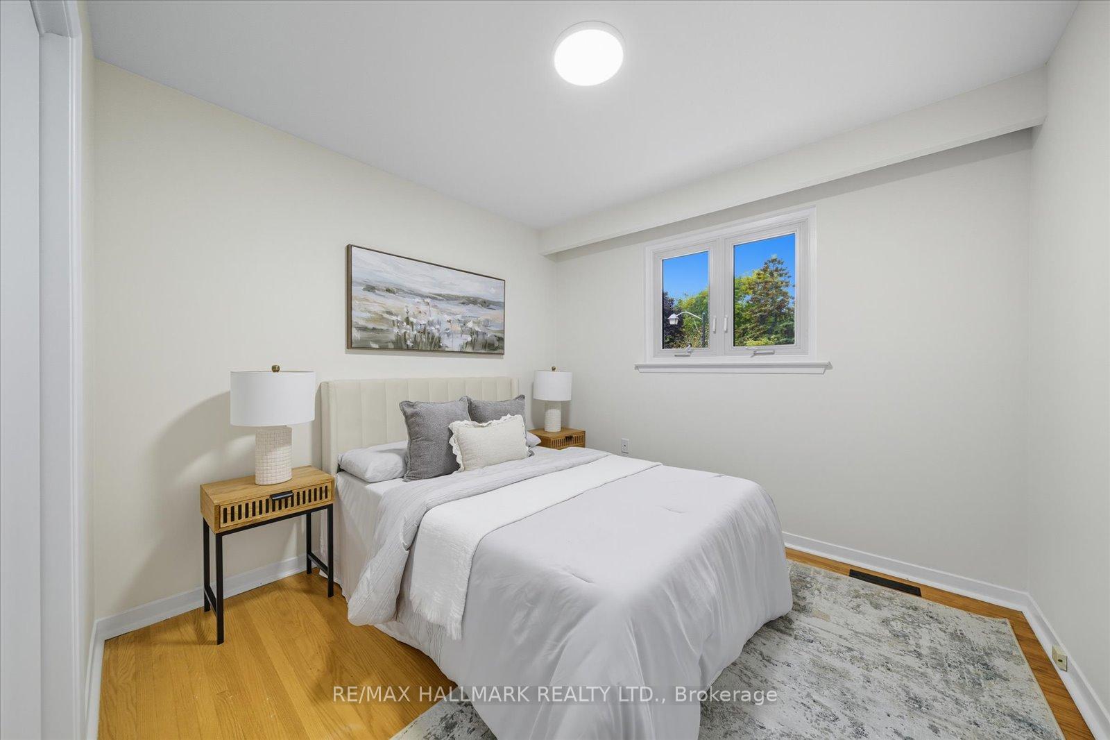 Photo 25 of 28 Christman Court, Markham, Markham Village — HOMEH