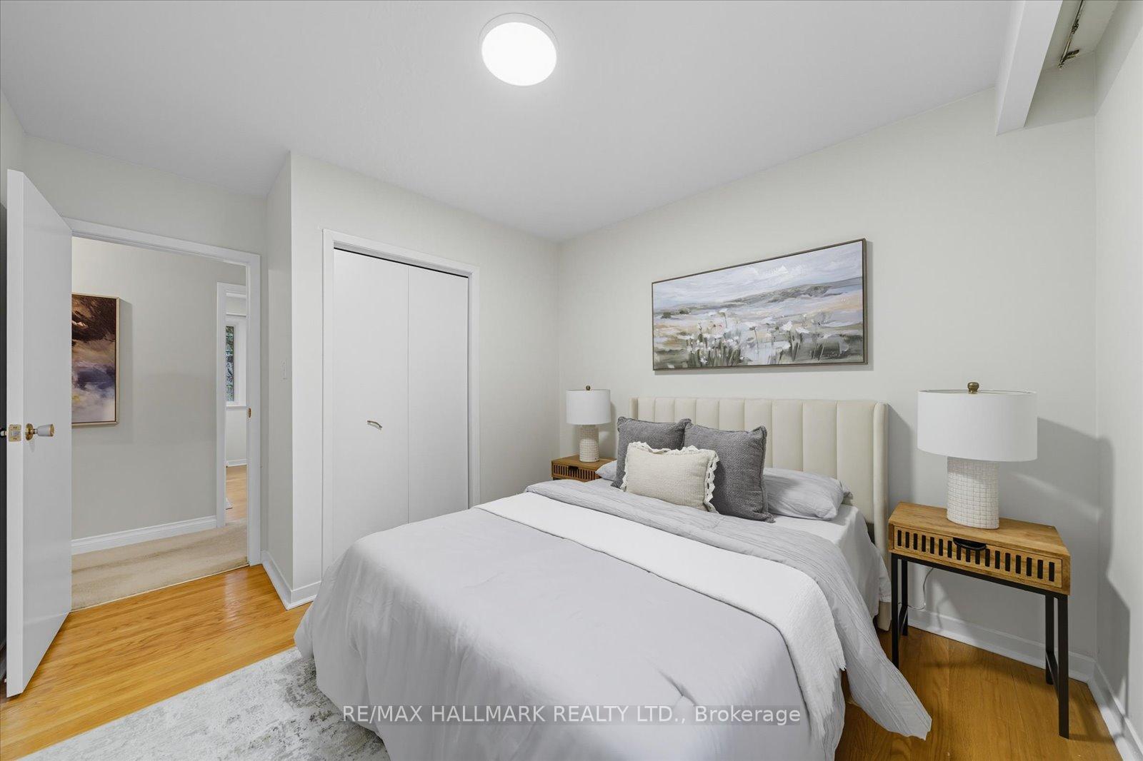 Photo 26 of 28 Christman Court, Markham, Markham Village — HOMEH