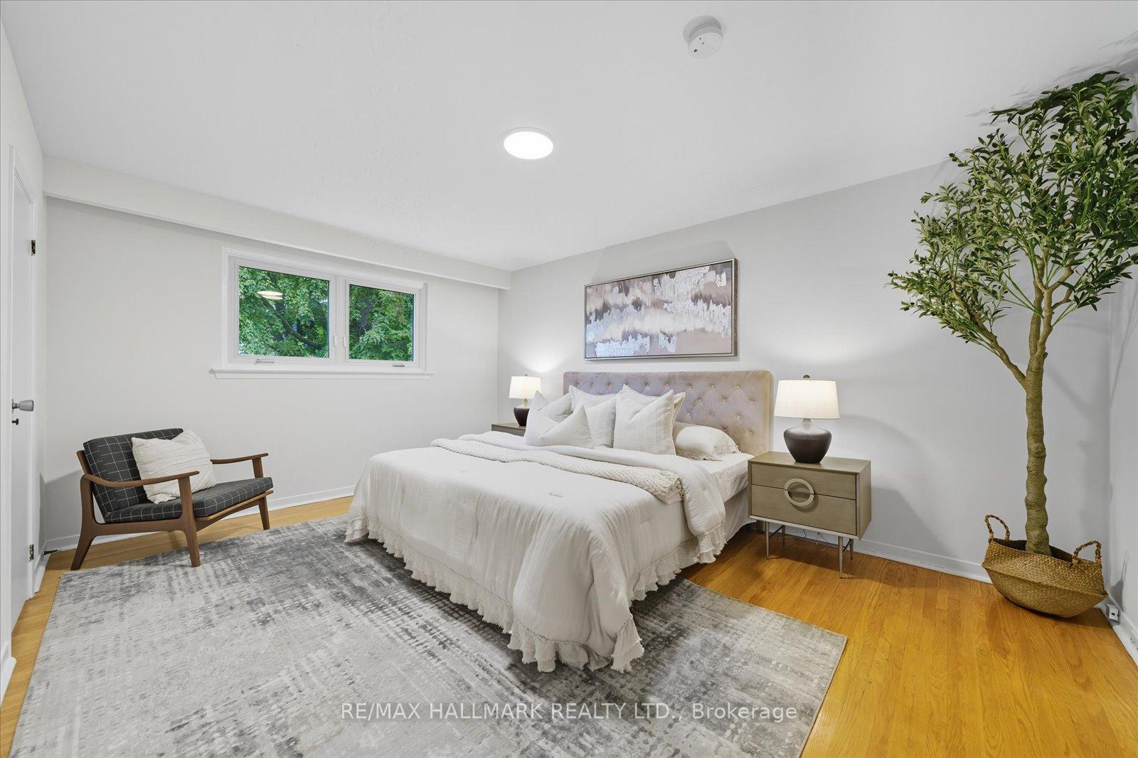 Photo 29 of 28 Christman Court, Markham, Markham Village — HOMEH