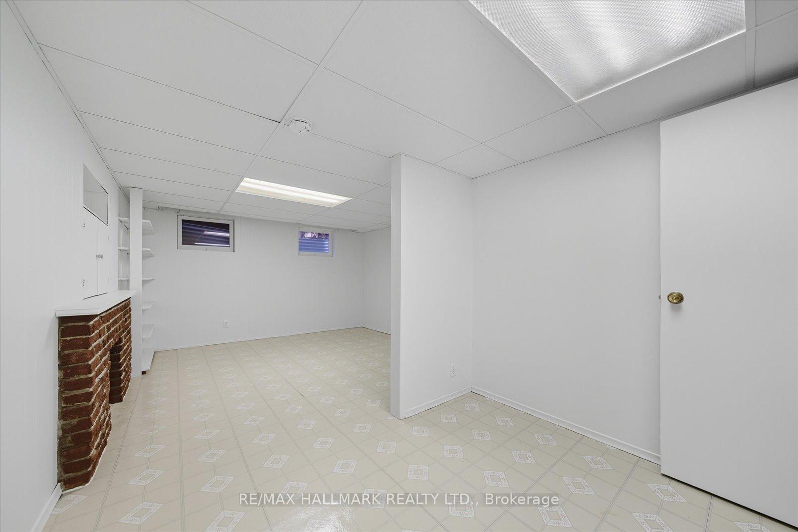 Photo 33 of 28 Christman Court, Markham, Markham Village — HOMEH