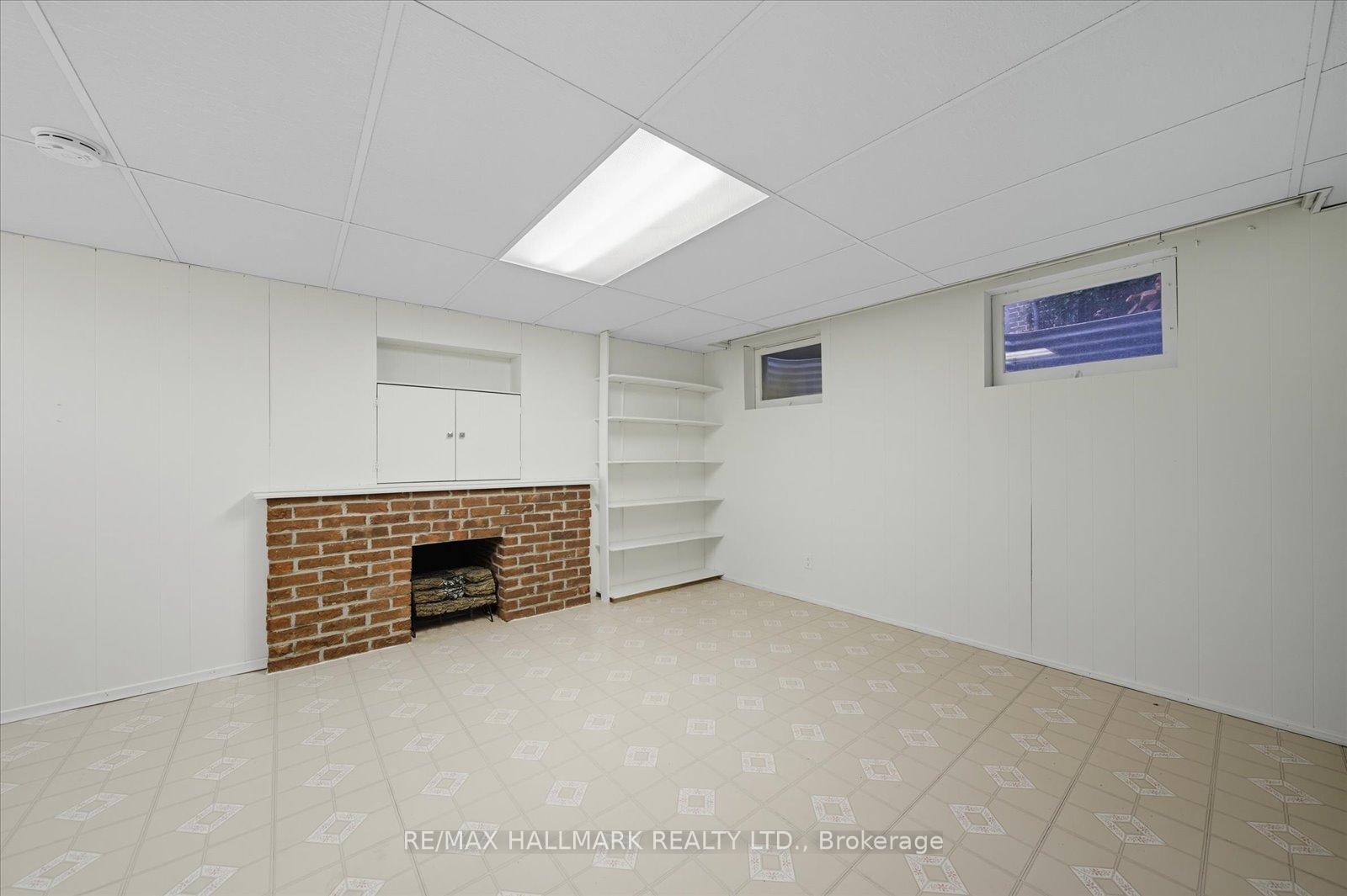 Photo 34 of 28 Christman Court, Markham, Markham Village — HOMEH