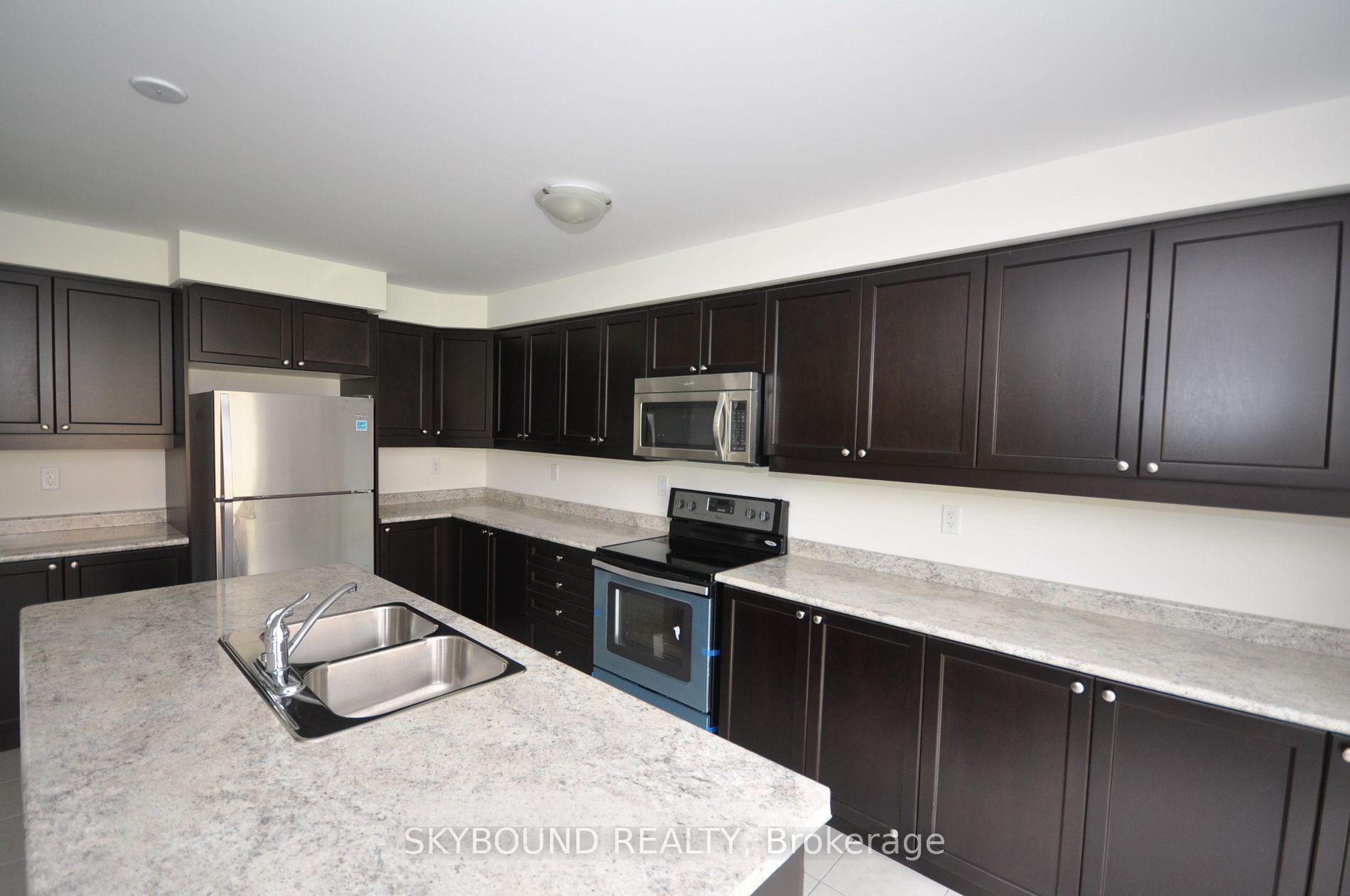 Photo 8 of 305 Gooding Crescent, Milton, Ford — HOMEH