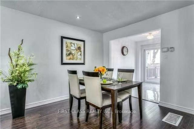 Photo 3 of Unit Upper, 9 Upton Crescent, Markham, Milliken Mills West — HOMEH