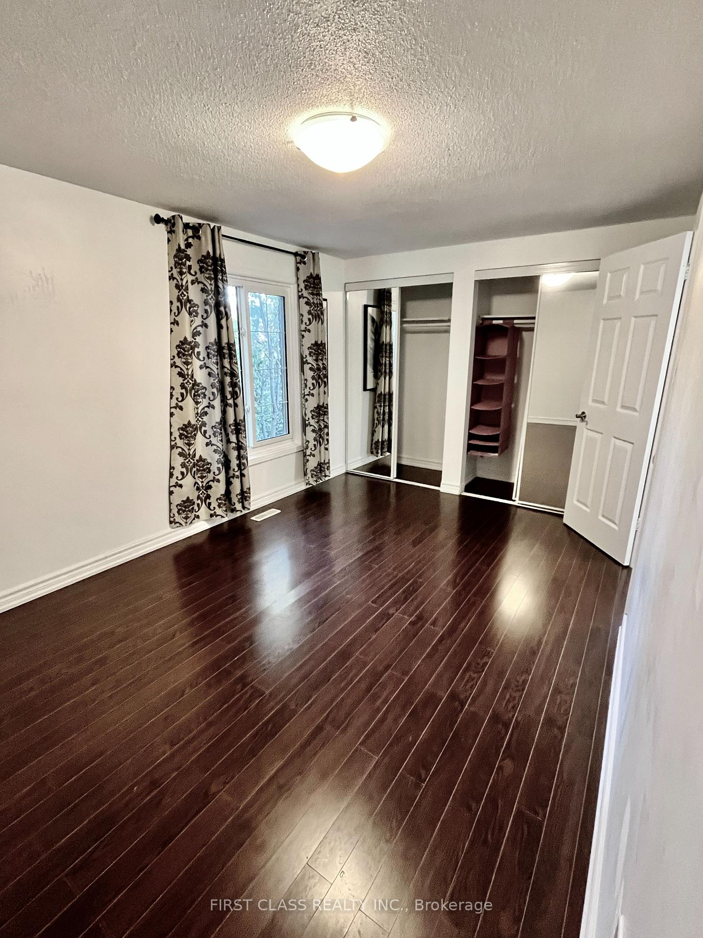 Photo 8 of Unit Upper, 9 Upton Crescent, Markham, Milliken Mills West — HOMEH