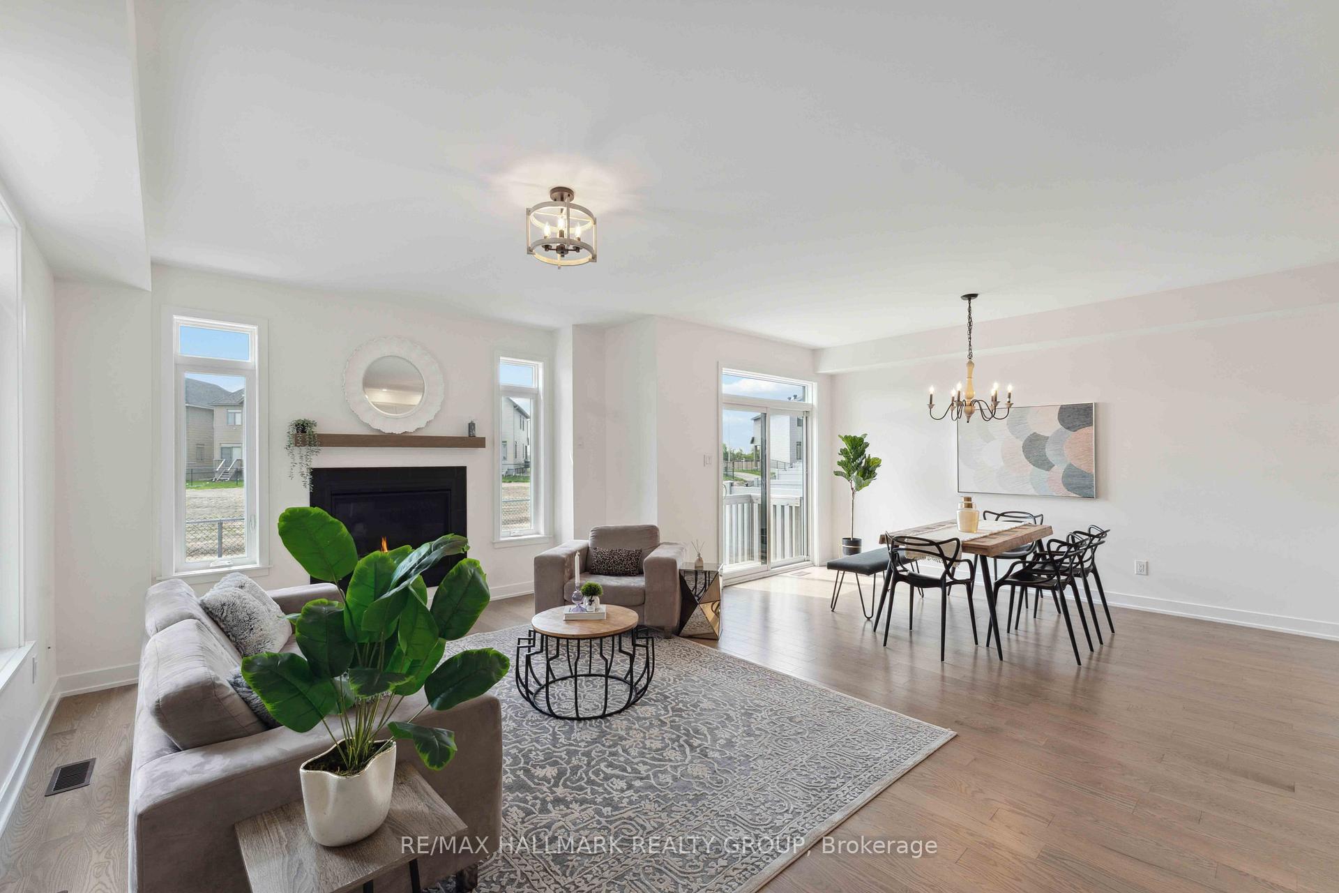 Photo 13 of 20 Mendoza Way, Ottawa, Kanata - Emerald Meadows/Trailwest — HOMEH