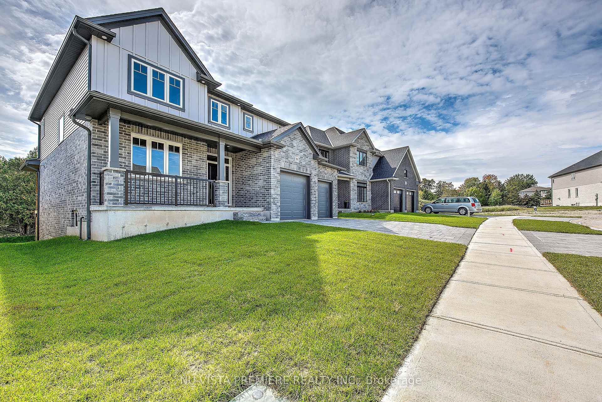 Photo 3 of 51 Basil Crescent, Middlesex Centre, Ilderton — HOMEH