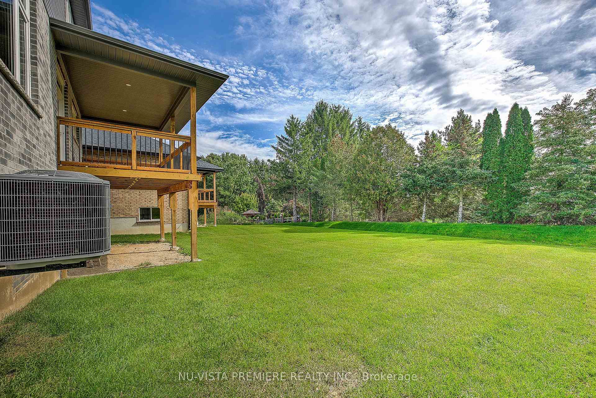 Photo 41 of 51 Basil Crescent, Middlesex Centre, Ilderton — HOMEH