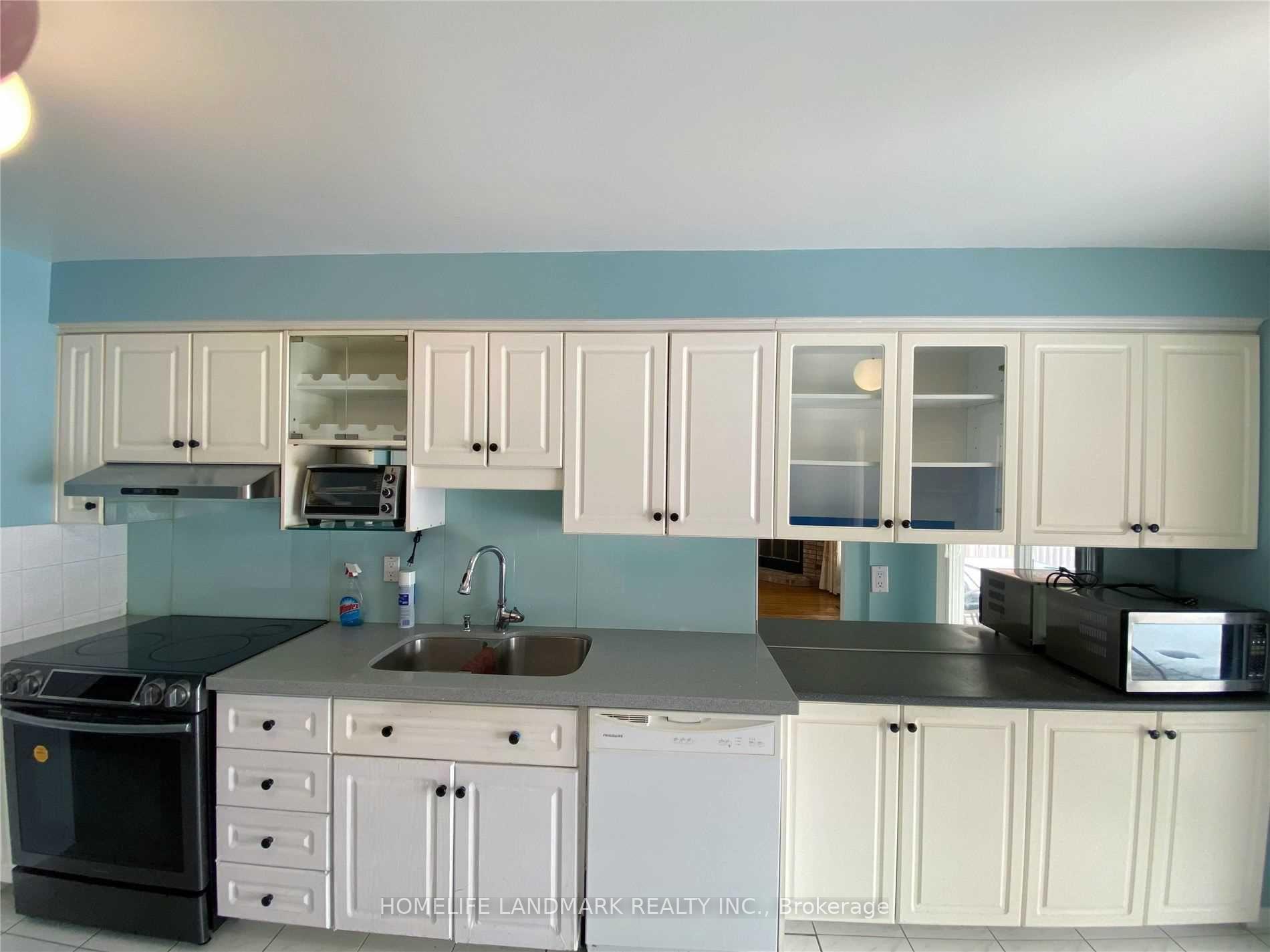 Photo 10 of 29 Timbers Circle, Markham, Milliken Mills East — HOMEH