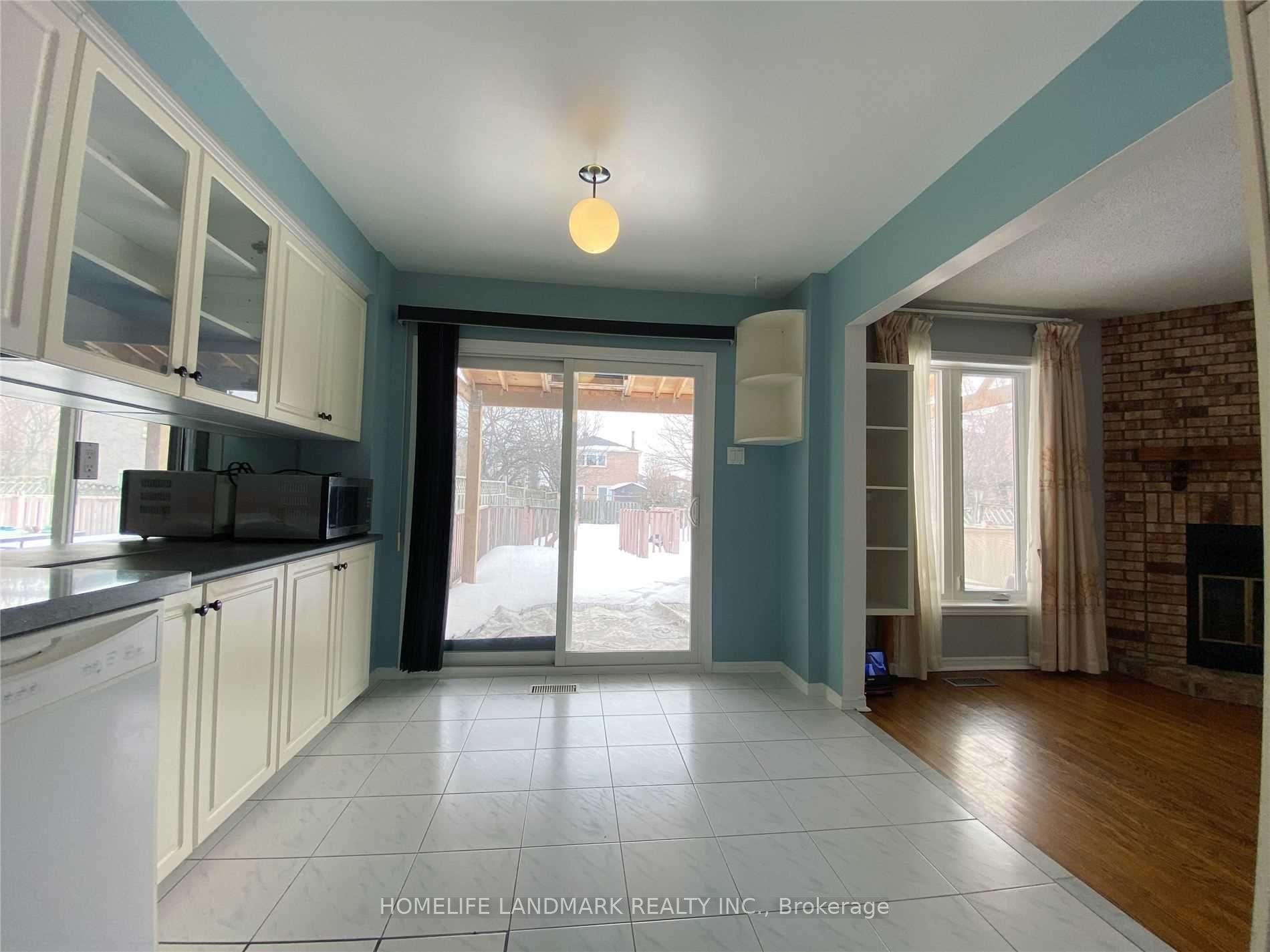 Photo 11 of 29 Timbers Circle, Markham, Milliken Mills East — HOMEH