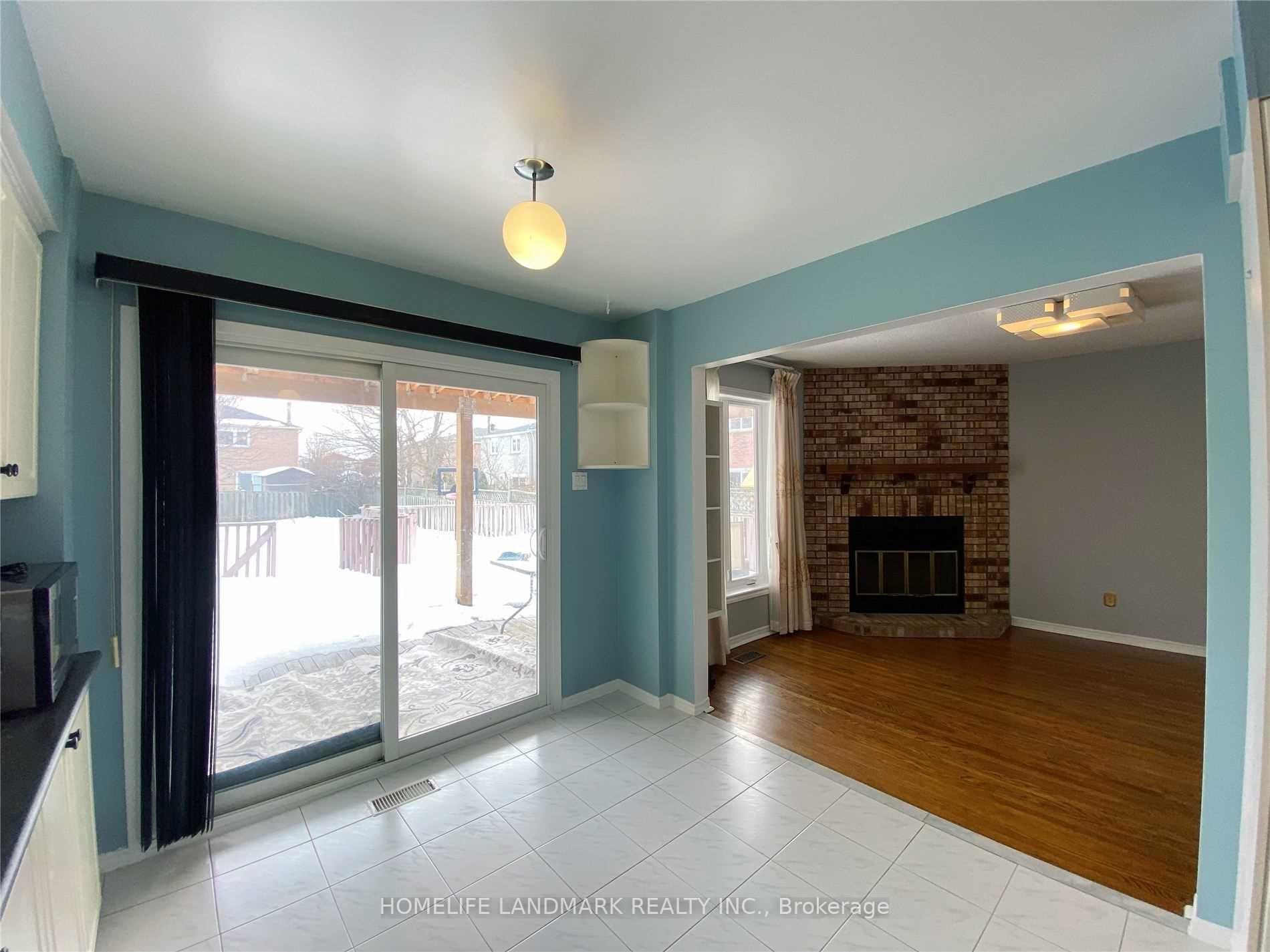 Photo 12 of 29 Timbers Circle, Markham, Milliken Mills East — HOMEH