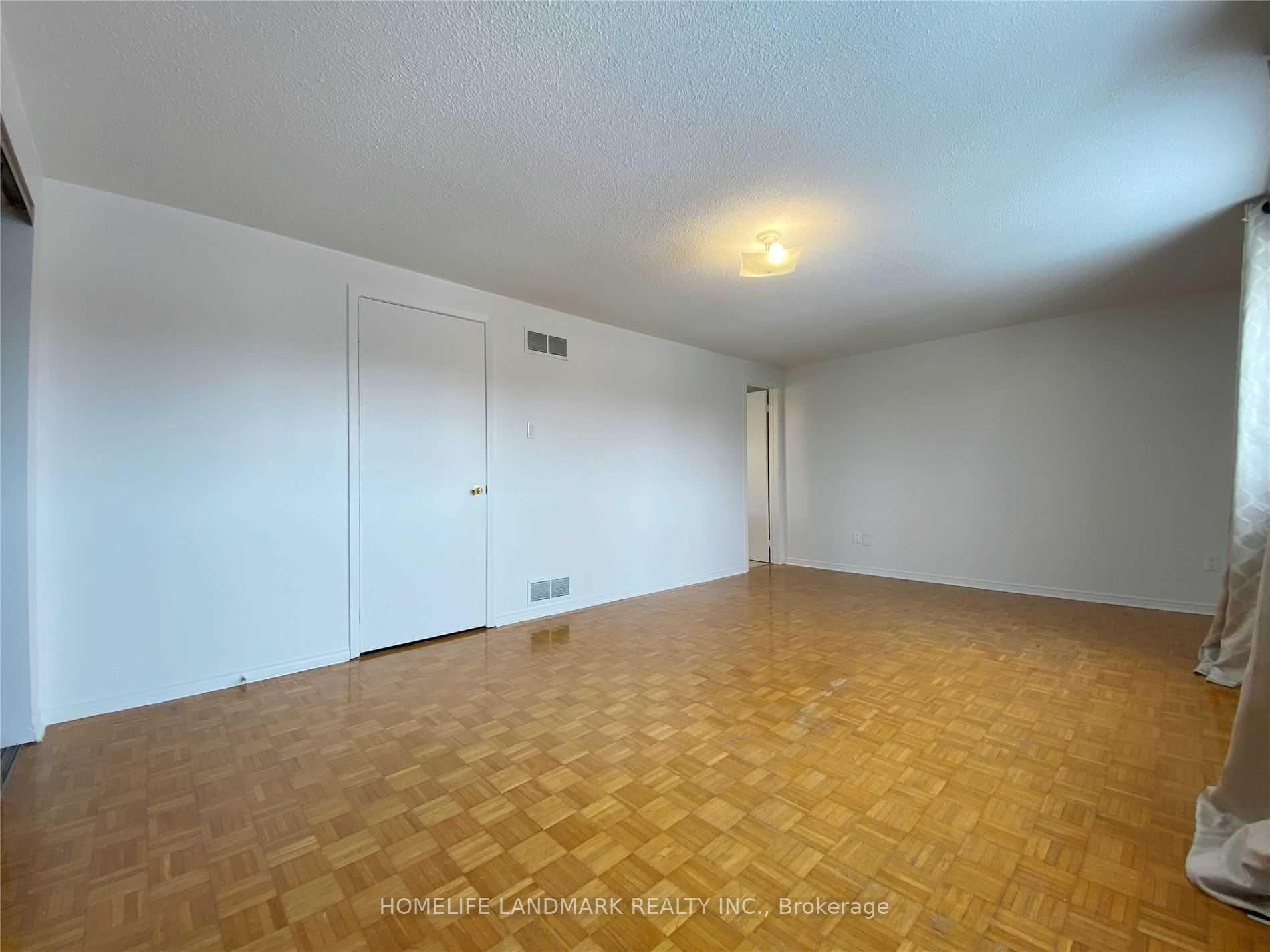 Photo 27 of 29 Timbers Circle, Markham, Milliken Mills East — HOMEH