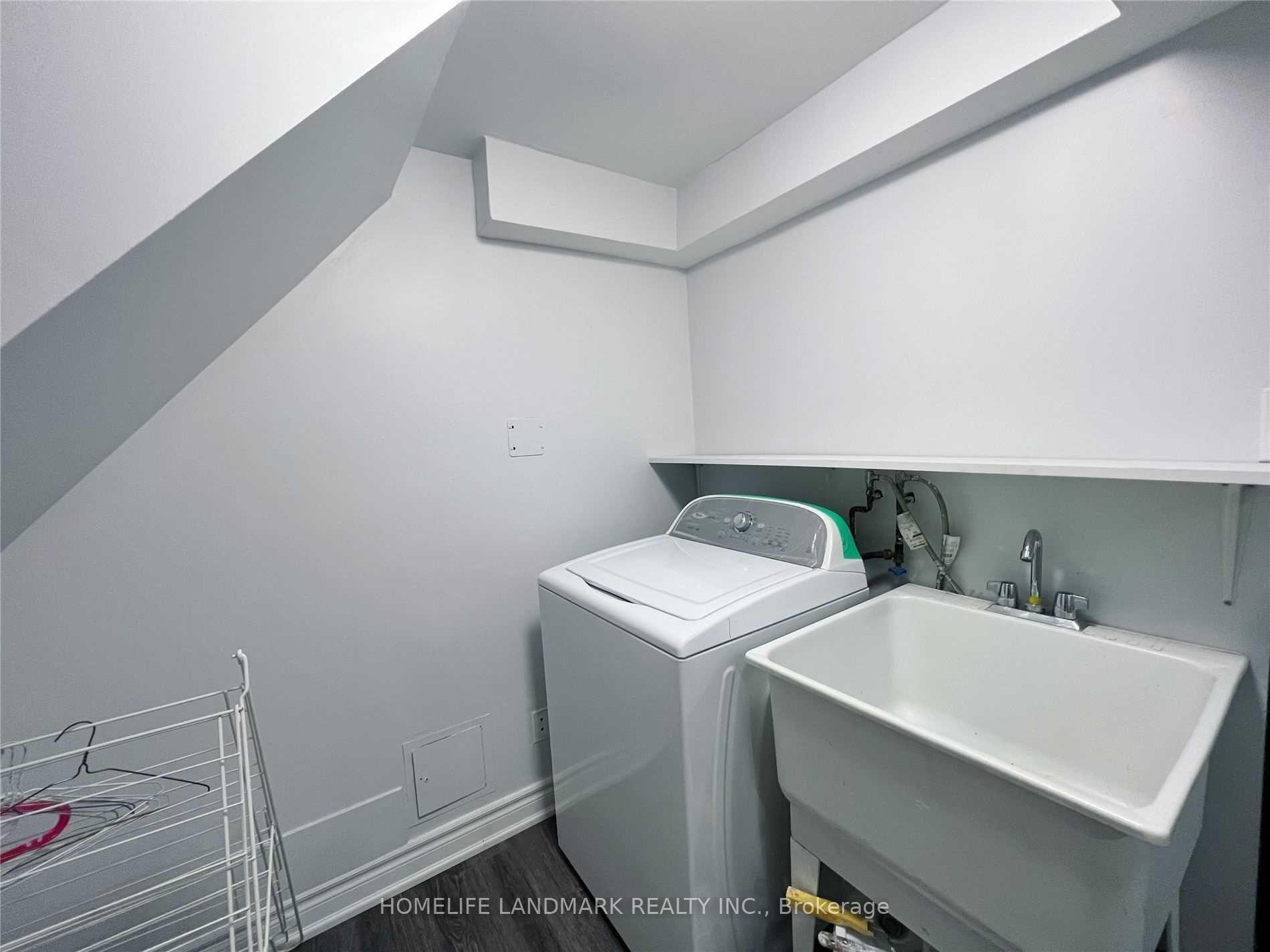Photo 31 of 29 Timbers Circle, Markham, Milliken Mills East — HOMEH