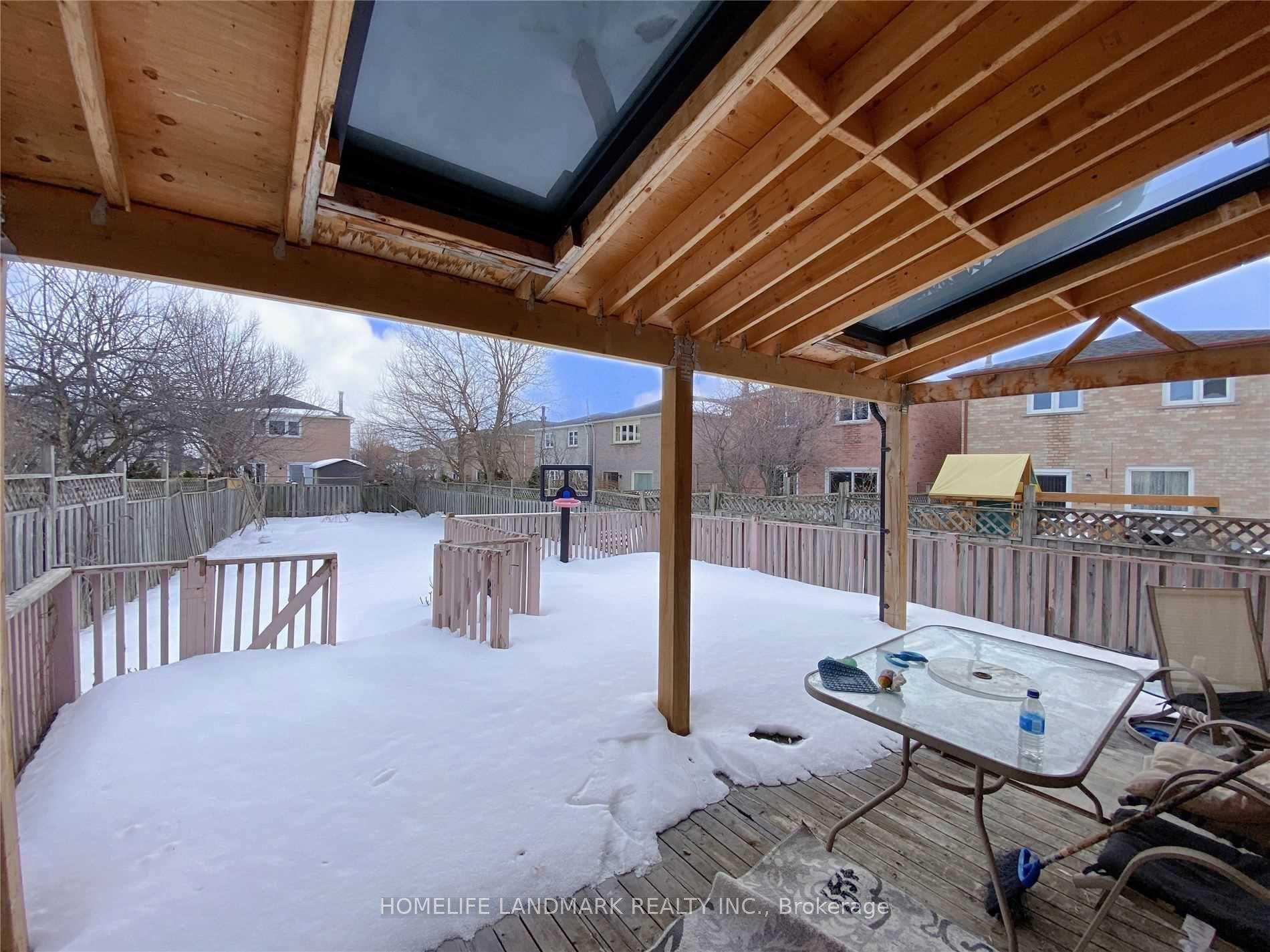 Photo 37 of 29 Timbers Circle, Markham, Milliken Mills East — HOMEH