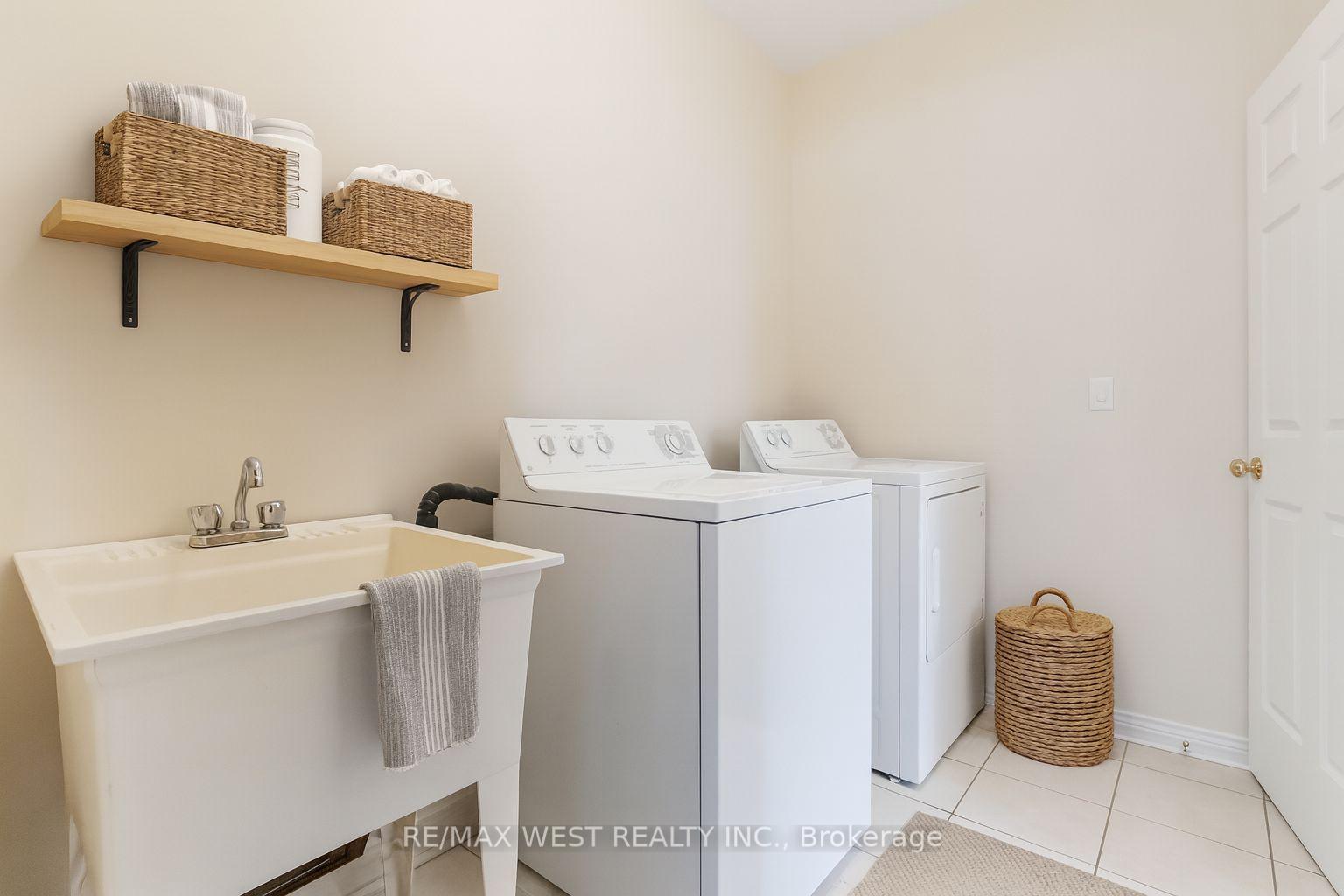 Photo 10 of 37 Belford Crescent, Markham, Milliken Mills East — HOMEH