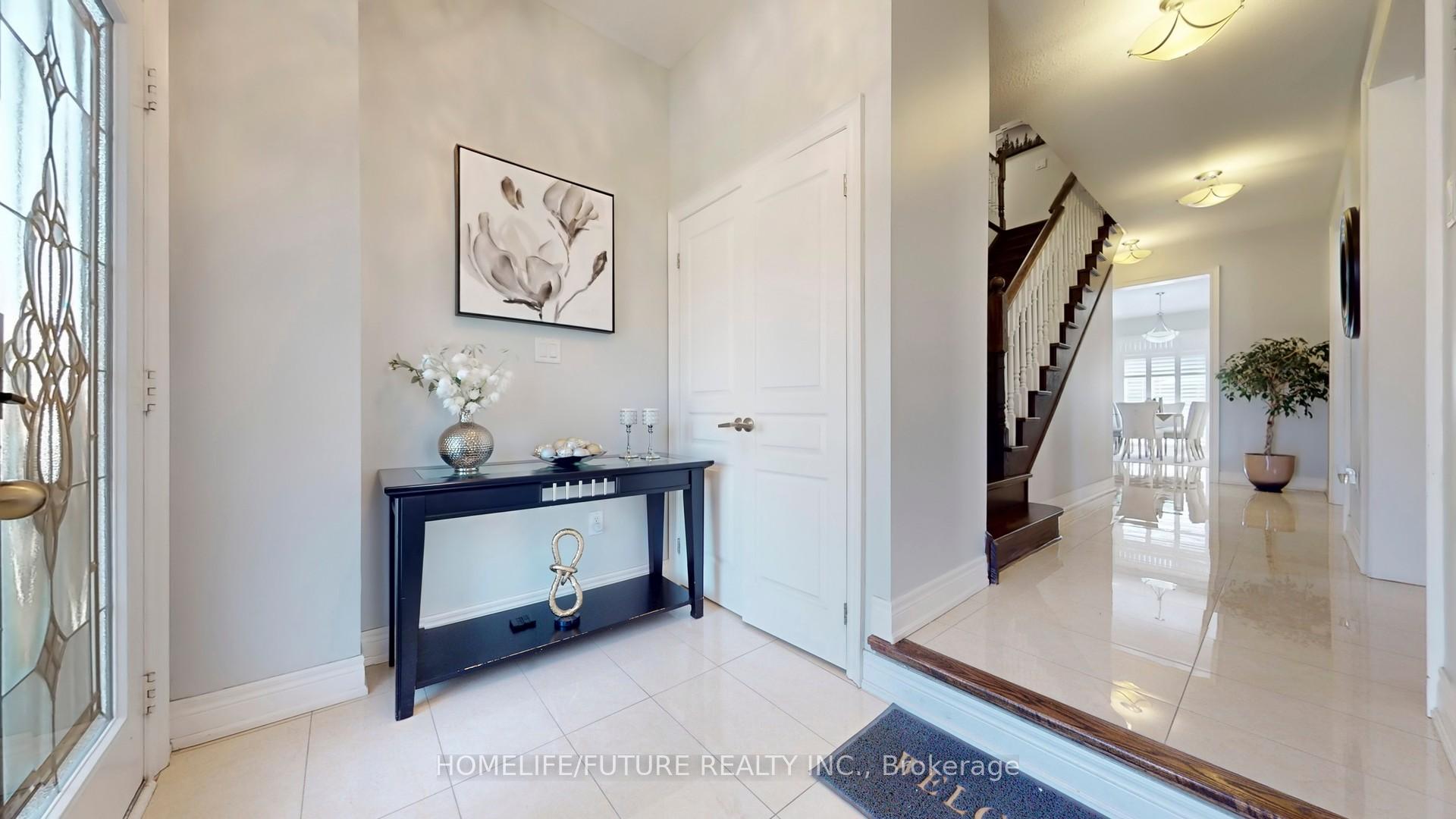 Photo 3 of 9 Beebe Crescent, Markham, Wismer — HOMEH