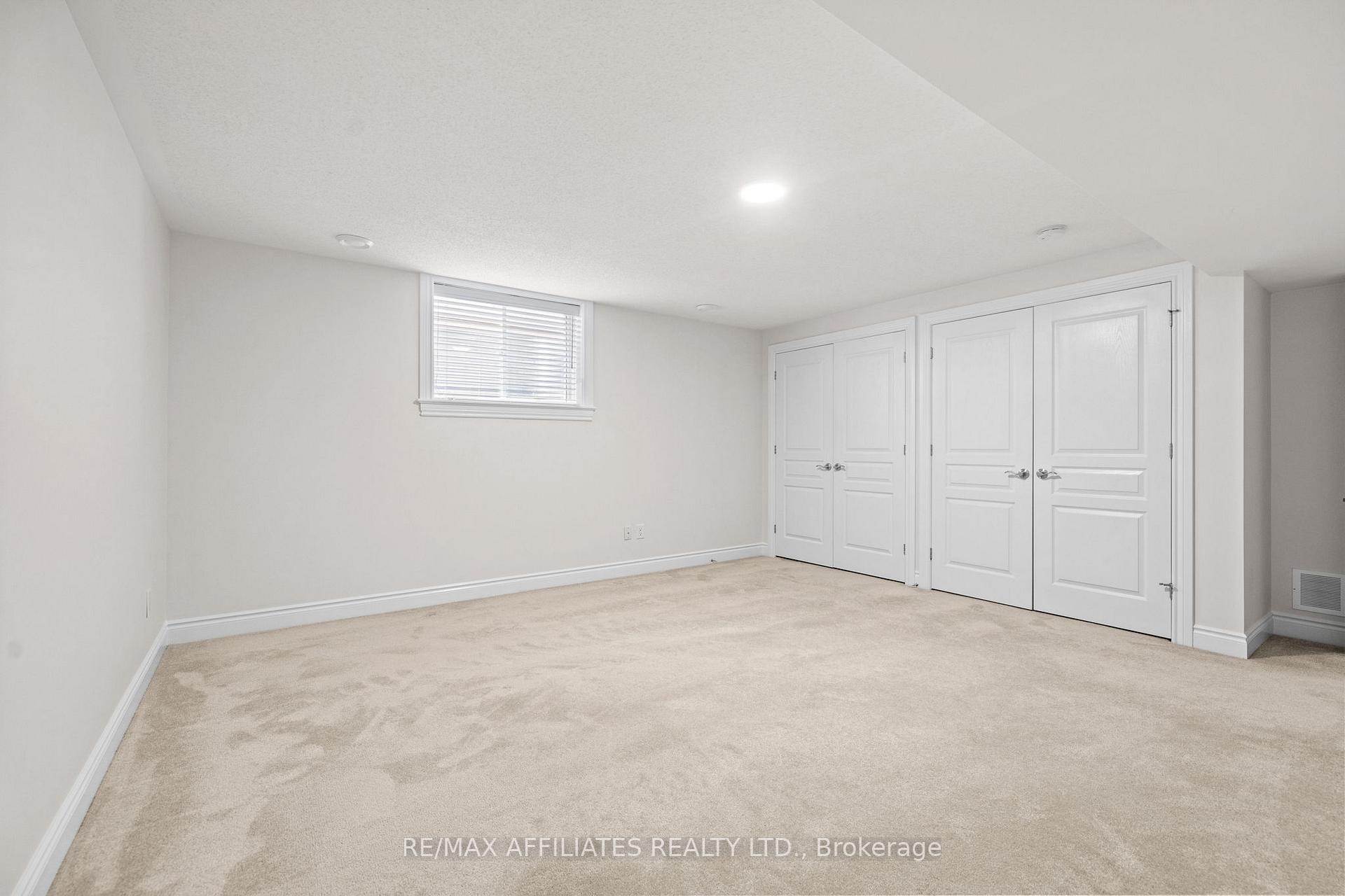 Photo 25 of 102 Elfin Grove, Ottawa, Kanata - Emerald Meadows/Trailwest — HOMEH