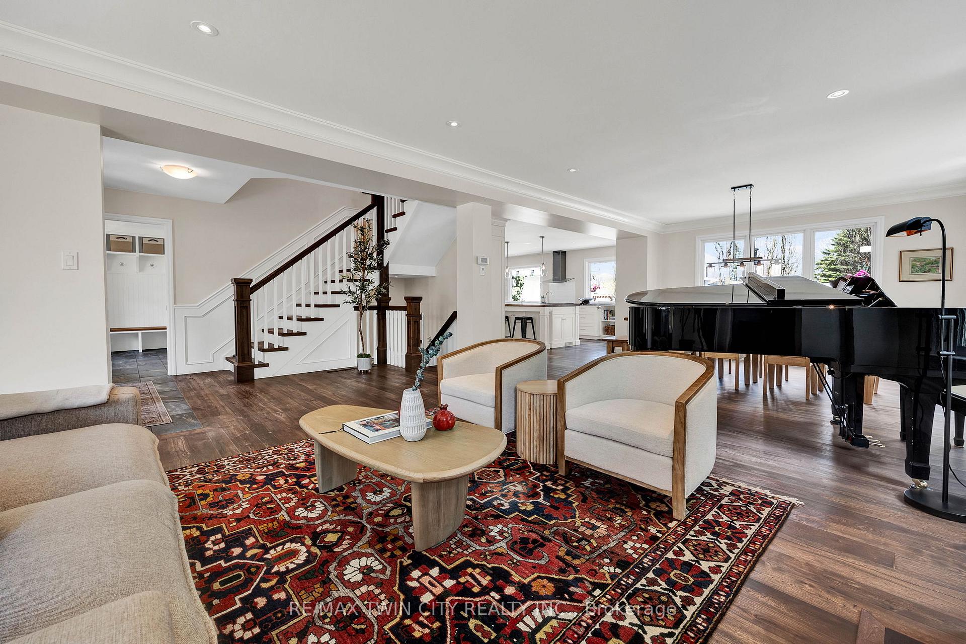 Photo 7 of 7 Huntley Crescent, Kitchener — HOMEH