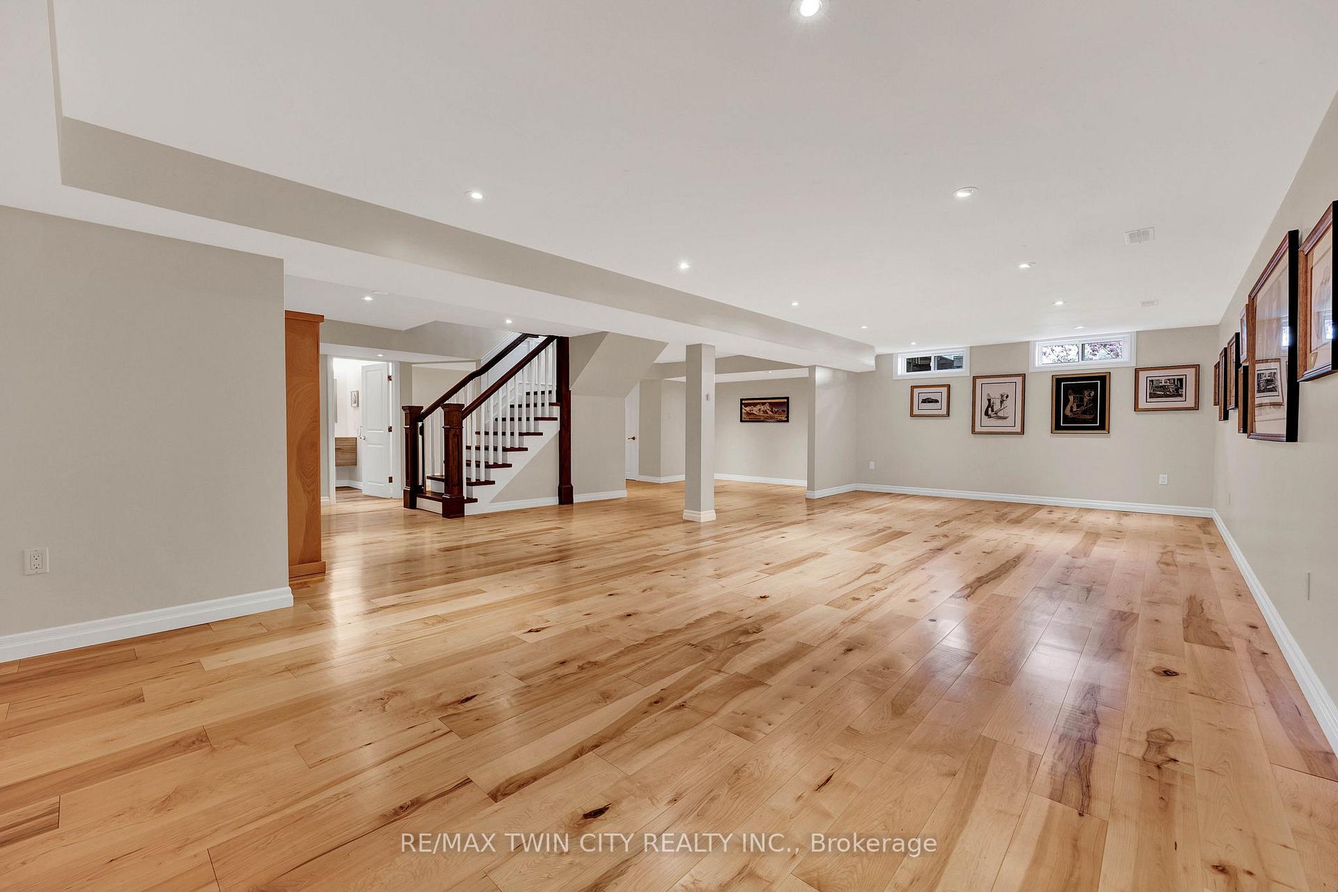 Photo 23 of 7 Huntley Crescent, Kitchener — HOMEH