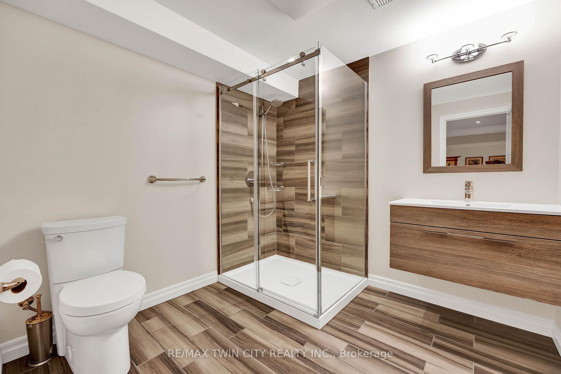 Photo 25 of 7 Huntley Crescent, Kitchener — HOMEH