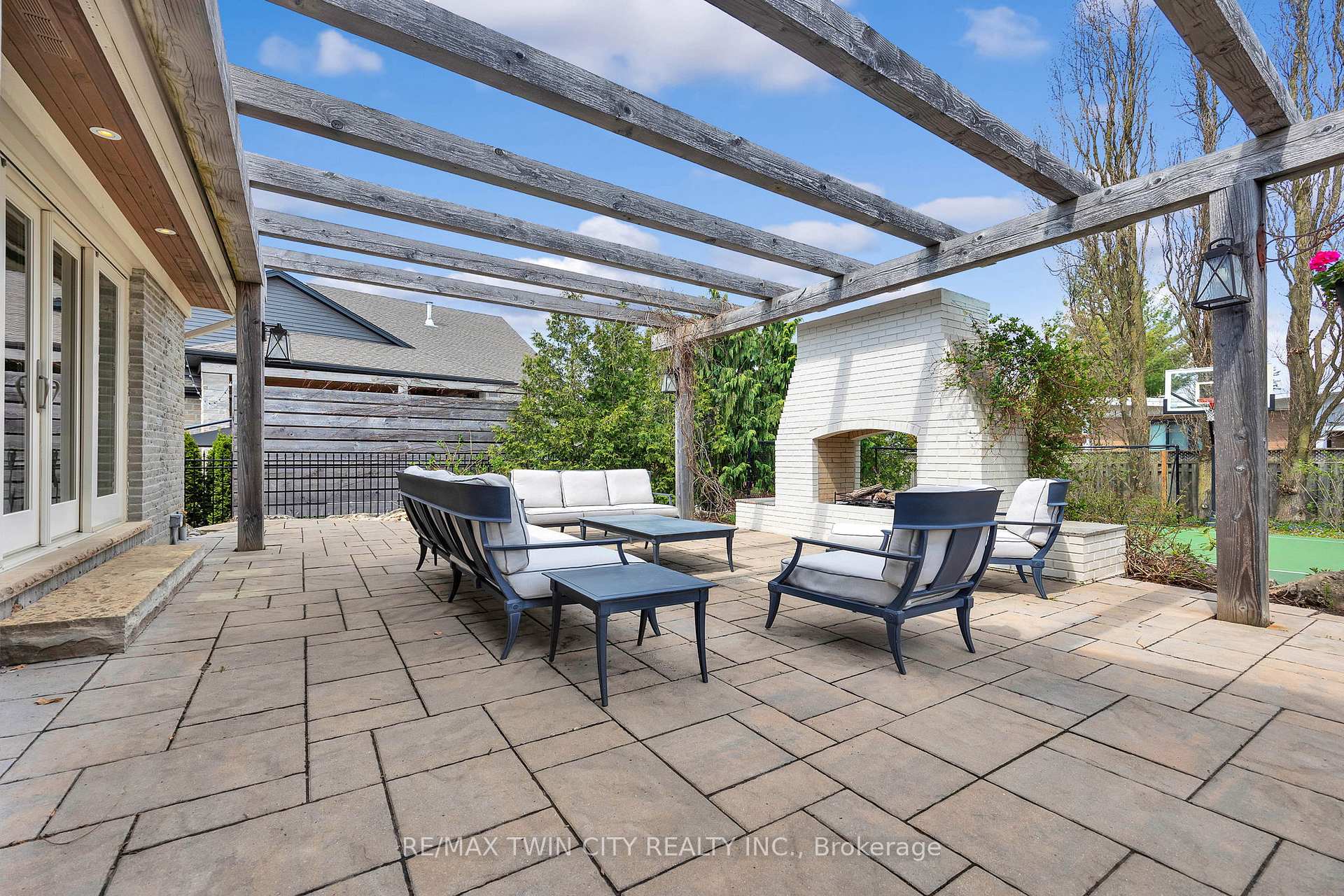 Photo 28 of 7 Huntley Crescent, Kitchener — HOMEH