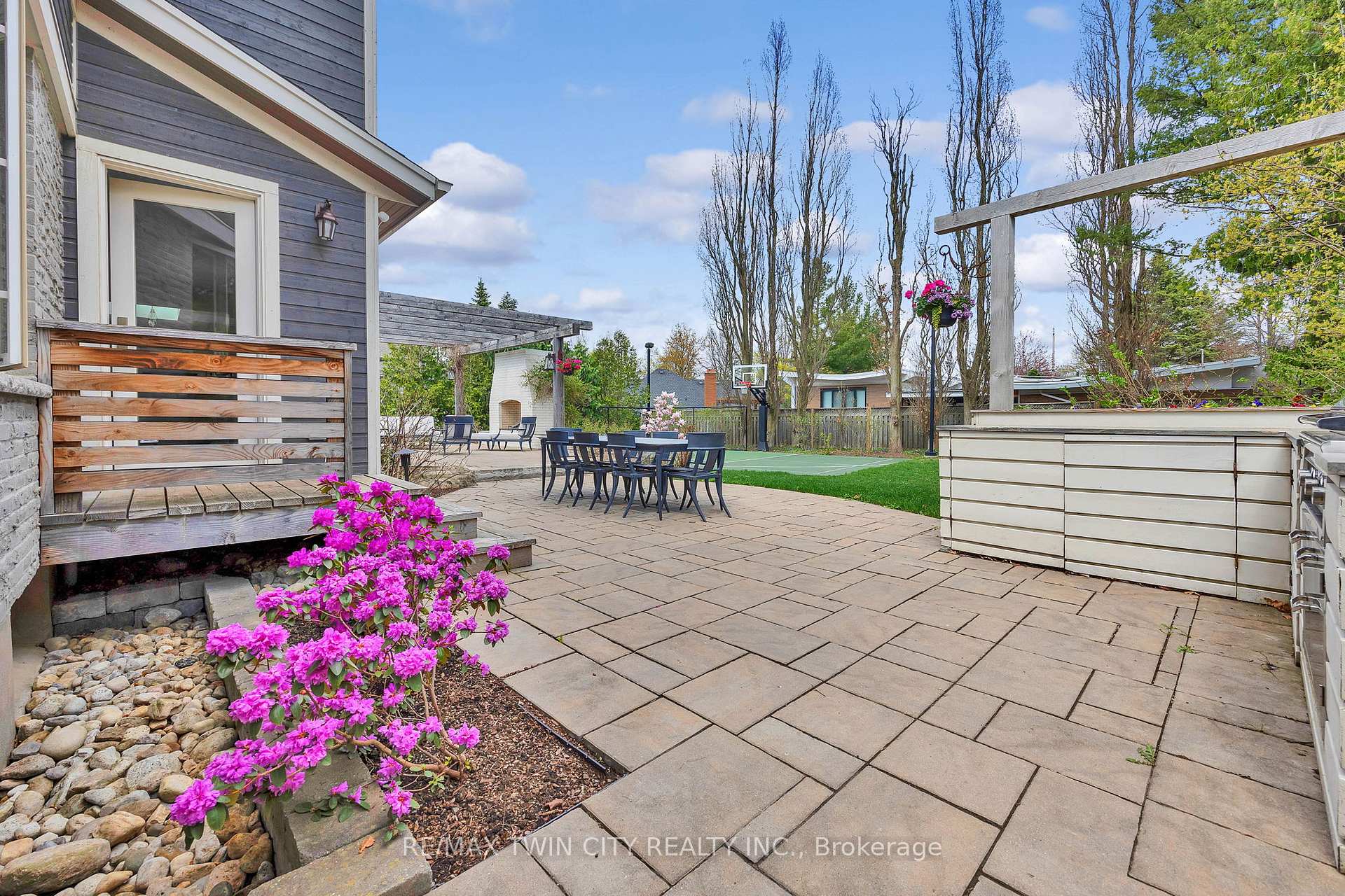 Photo 31 of 7 Huntley Crescent, Kitchener — HOMEH