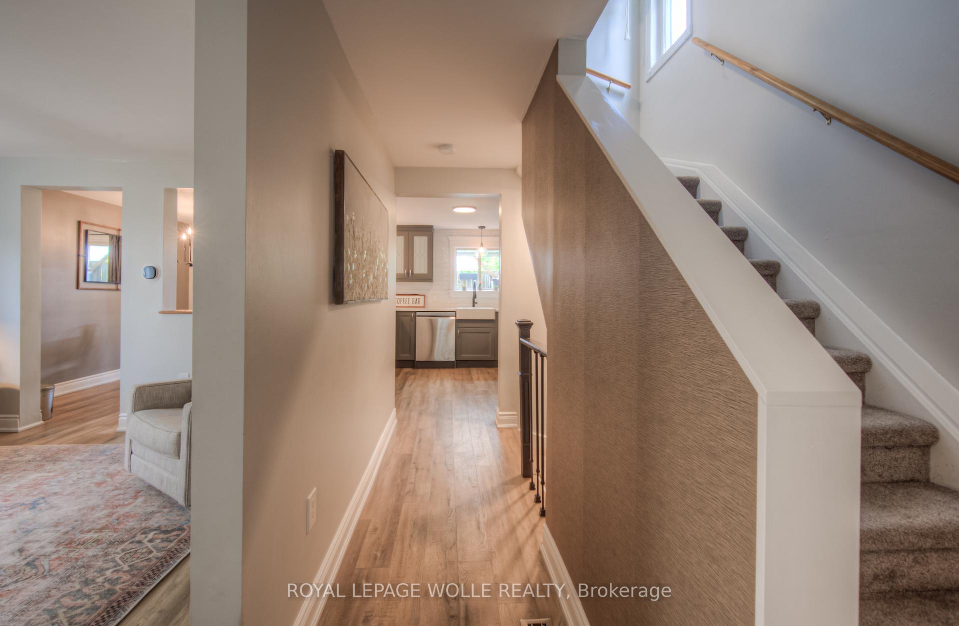 Photo 9 of 443 Otterbein Road, Kitchener — HOMEH