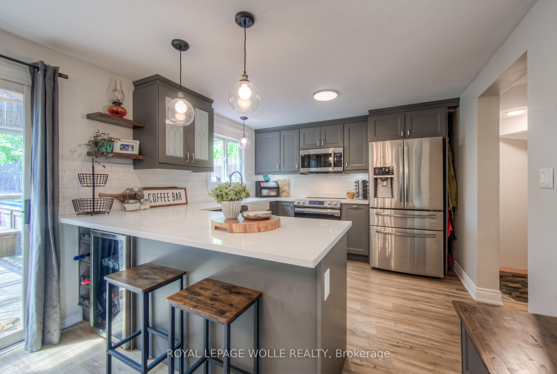 Photo 13 of 443 Otterbein Road, Kitchener — HOMEH