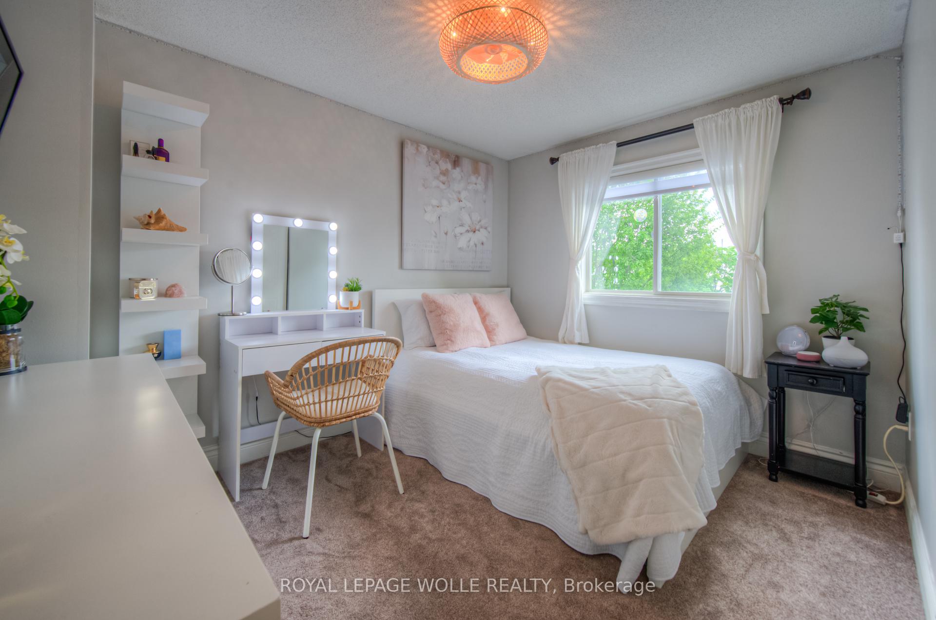 Photo 22 of 443 Otterbein Road, Kitchener — HOMEH