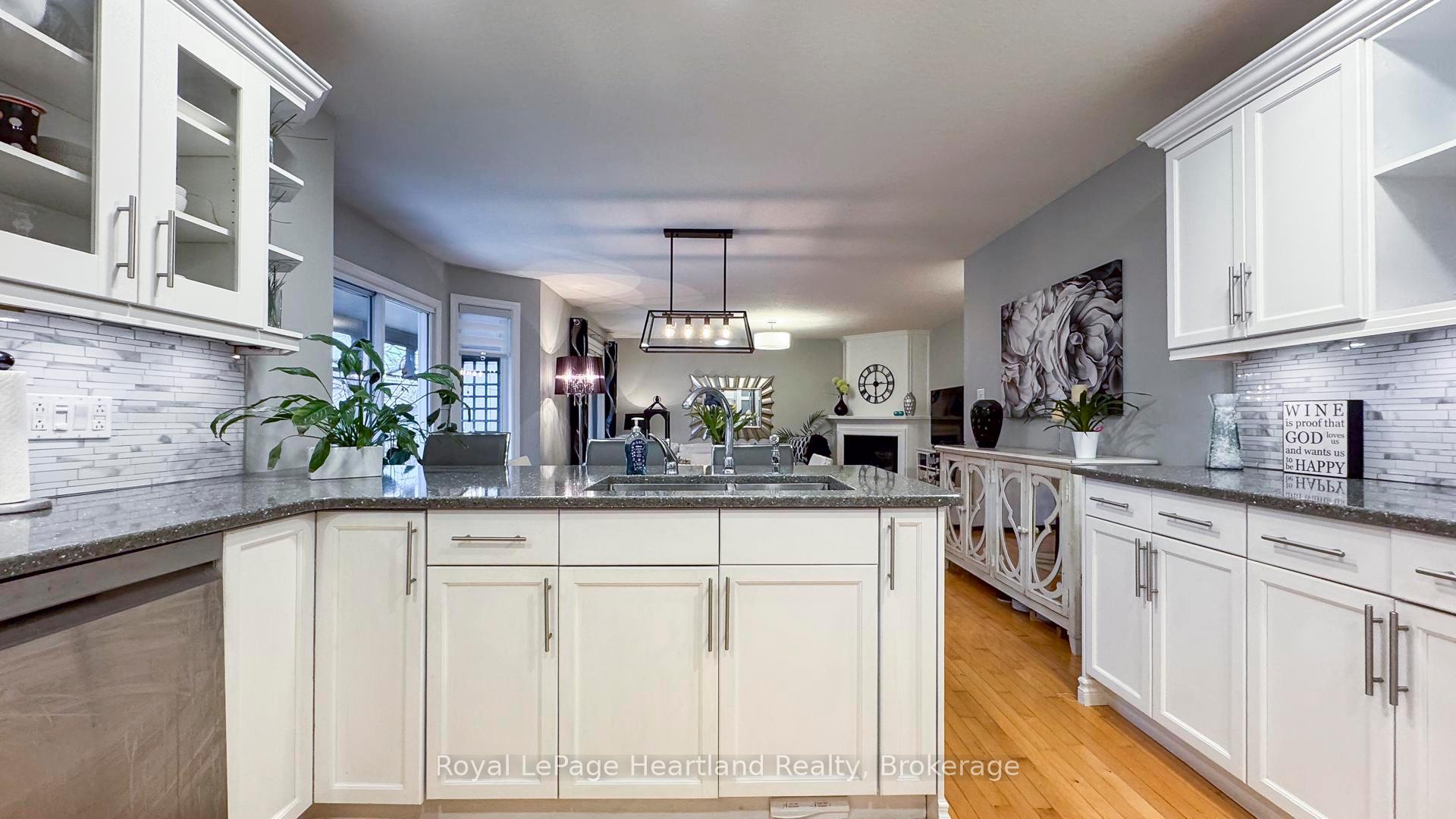 Photo 8 of 10 Red Clover Court, Middlesex Centre, Ilderton — HOMEH