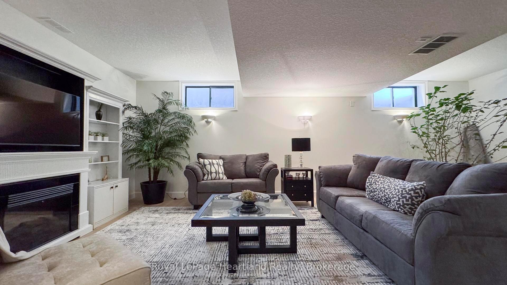 Photo 12 of 10 Red Clover Court, Middlesex Centre, Ilderton — HOMEH
